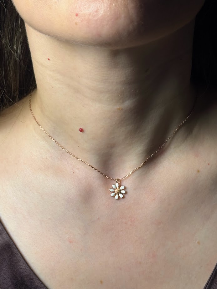 papatya figürlü rose renkli 925 ayar gümüş kolye