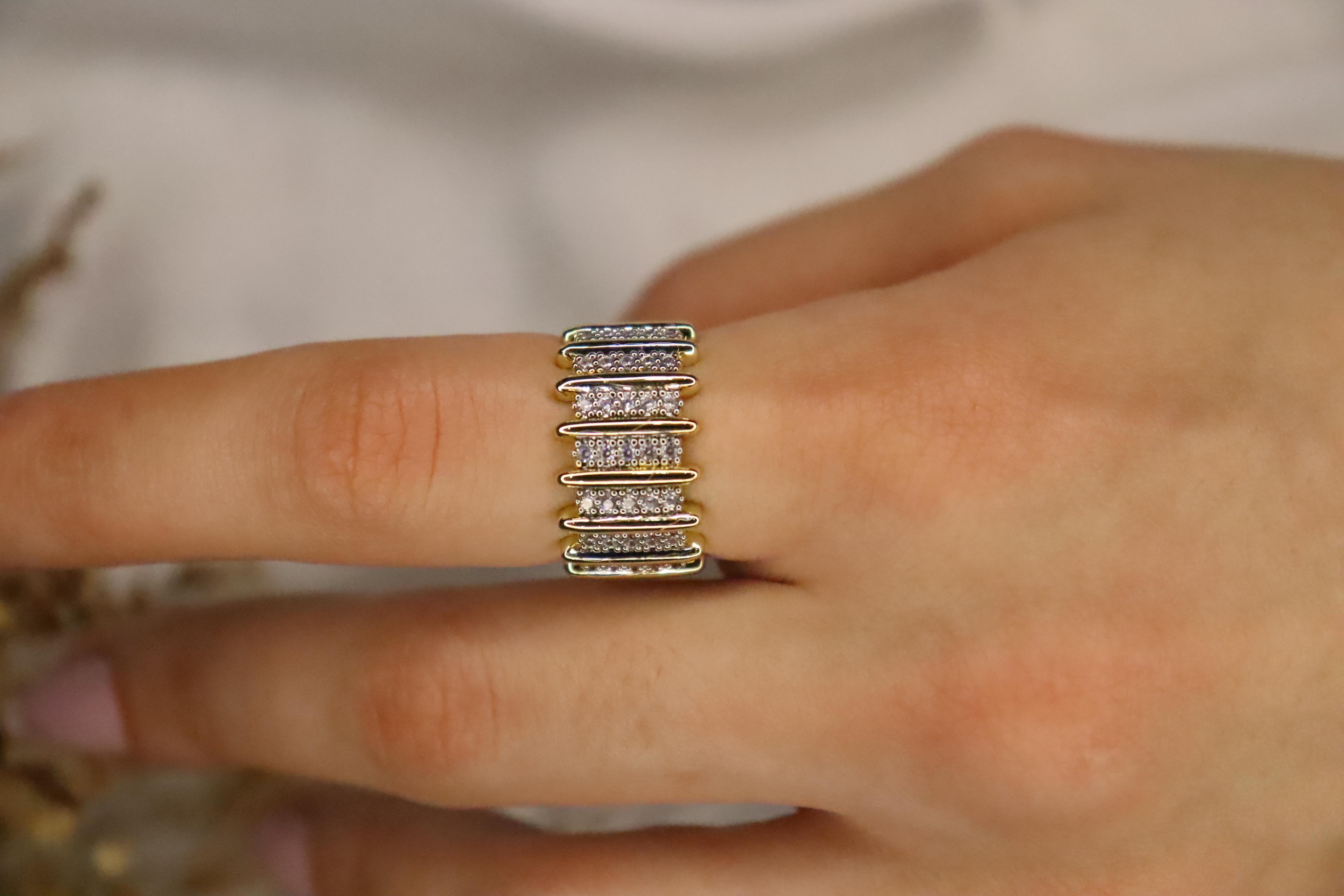 14k Ayarlanabilir Zirkon Taşlı Serenay Yüzük 