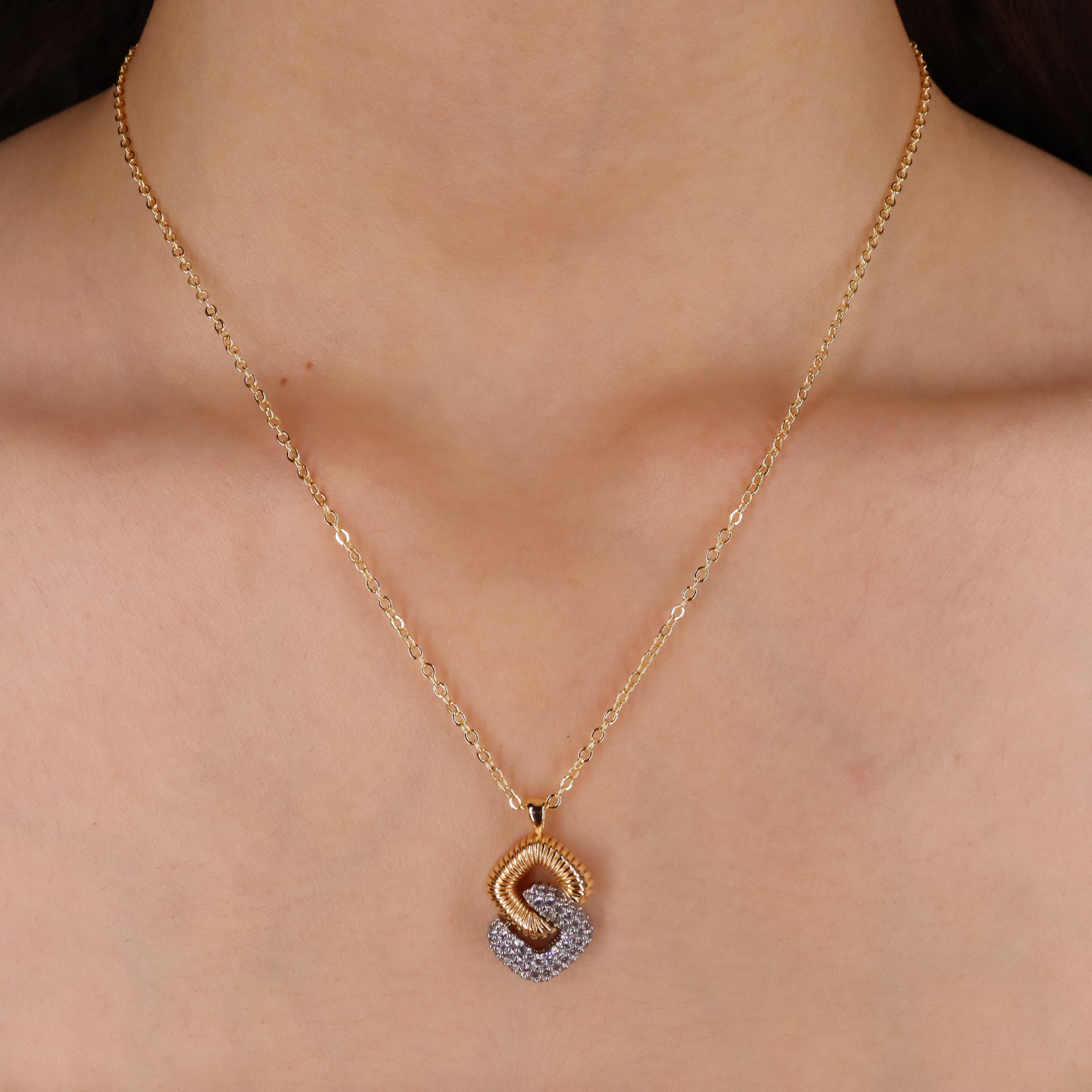 14K Kaplama Zirkon Taşlı Tasarım Kolye