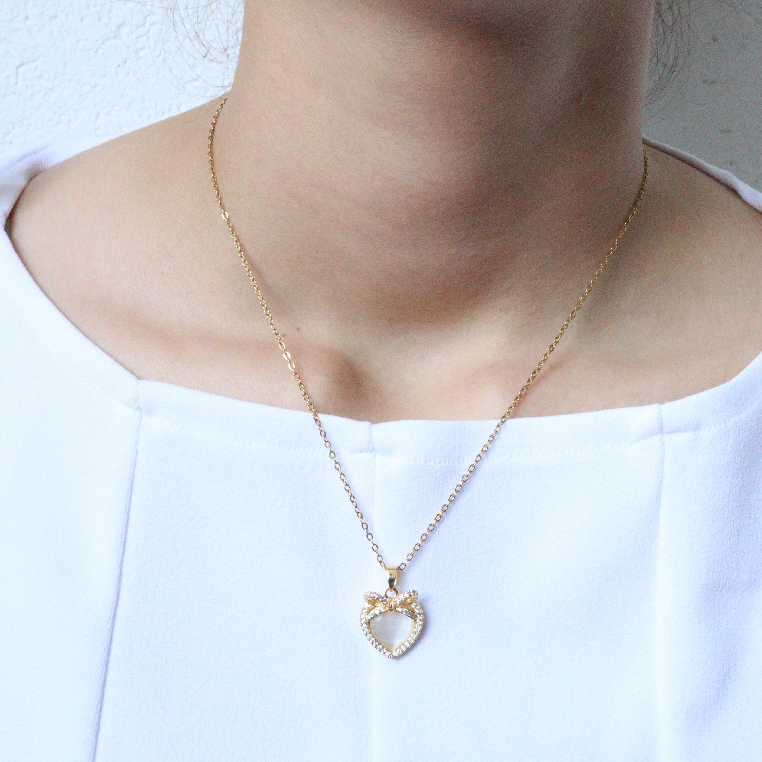 Fiyonk Zirkon Taşlı Kalp Model Gold Kolye