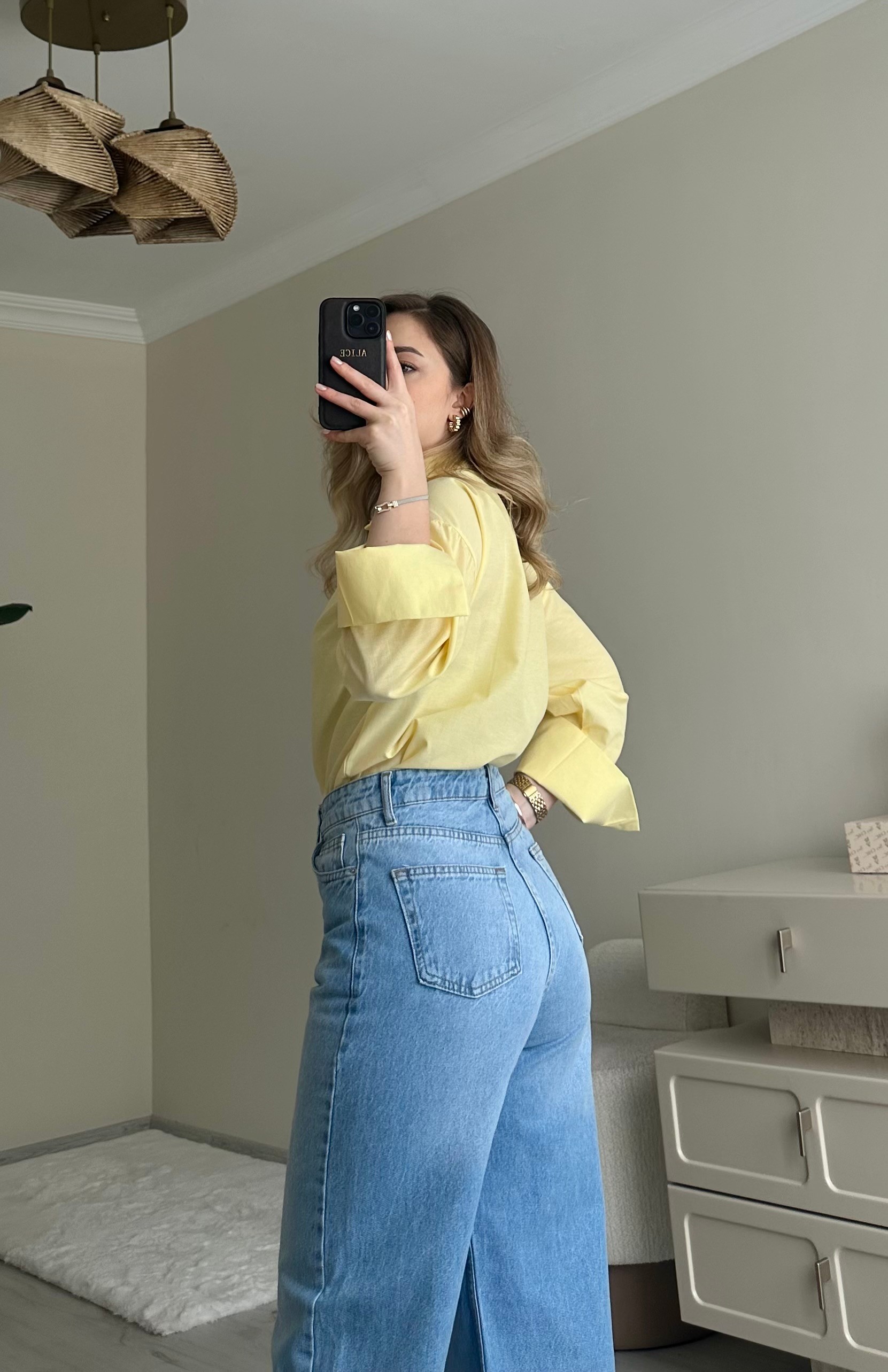 Yıkamalı Dökümlü Paça Buz Mavisi Jean
