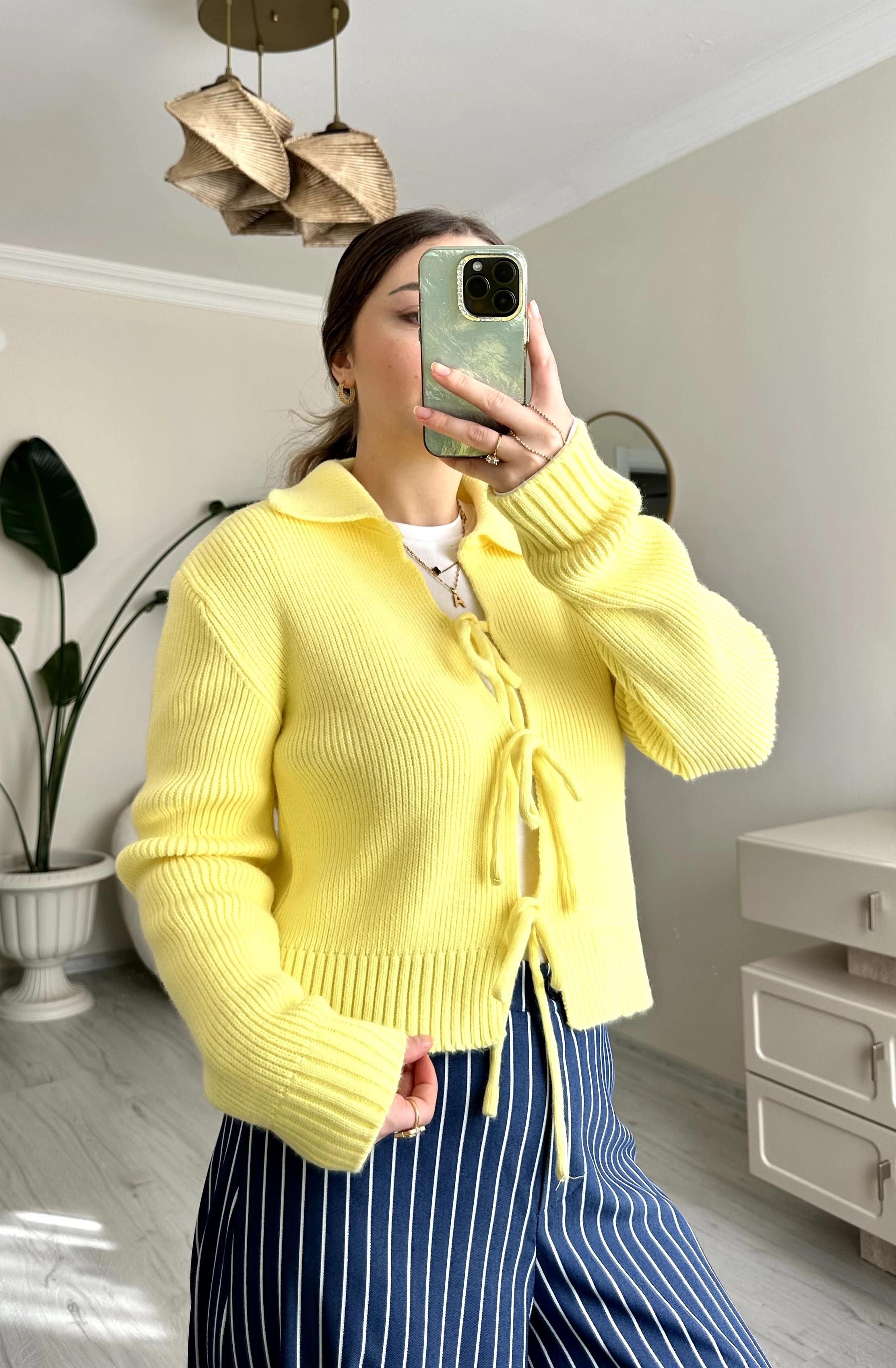 Ön Bağlama Detay Örme Hırka