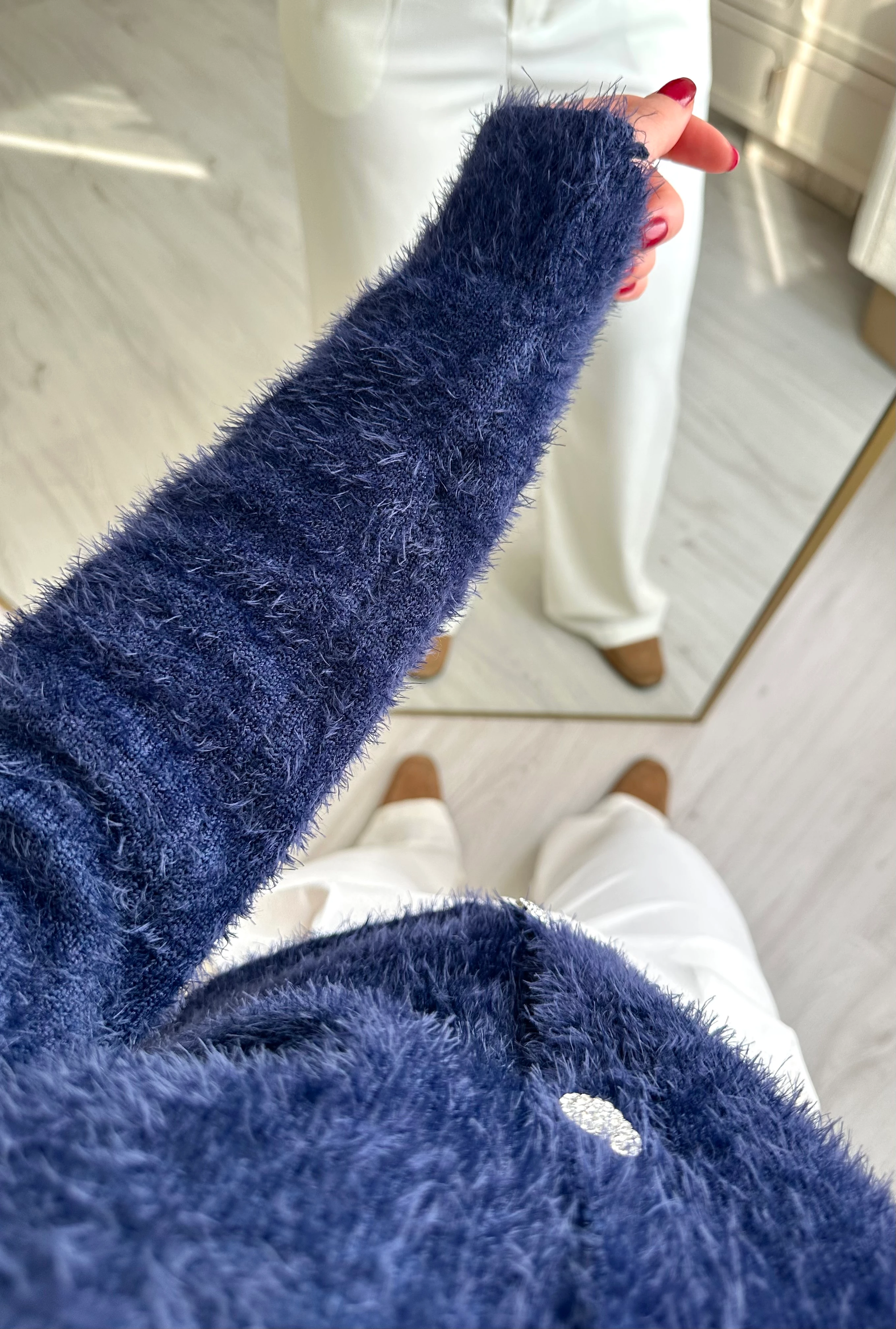 Kalp Taşlı Düğme Detay Sakallı Hırka