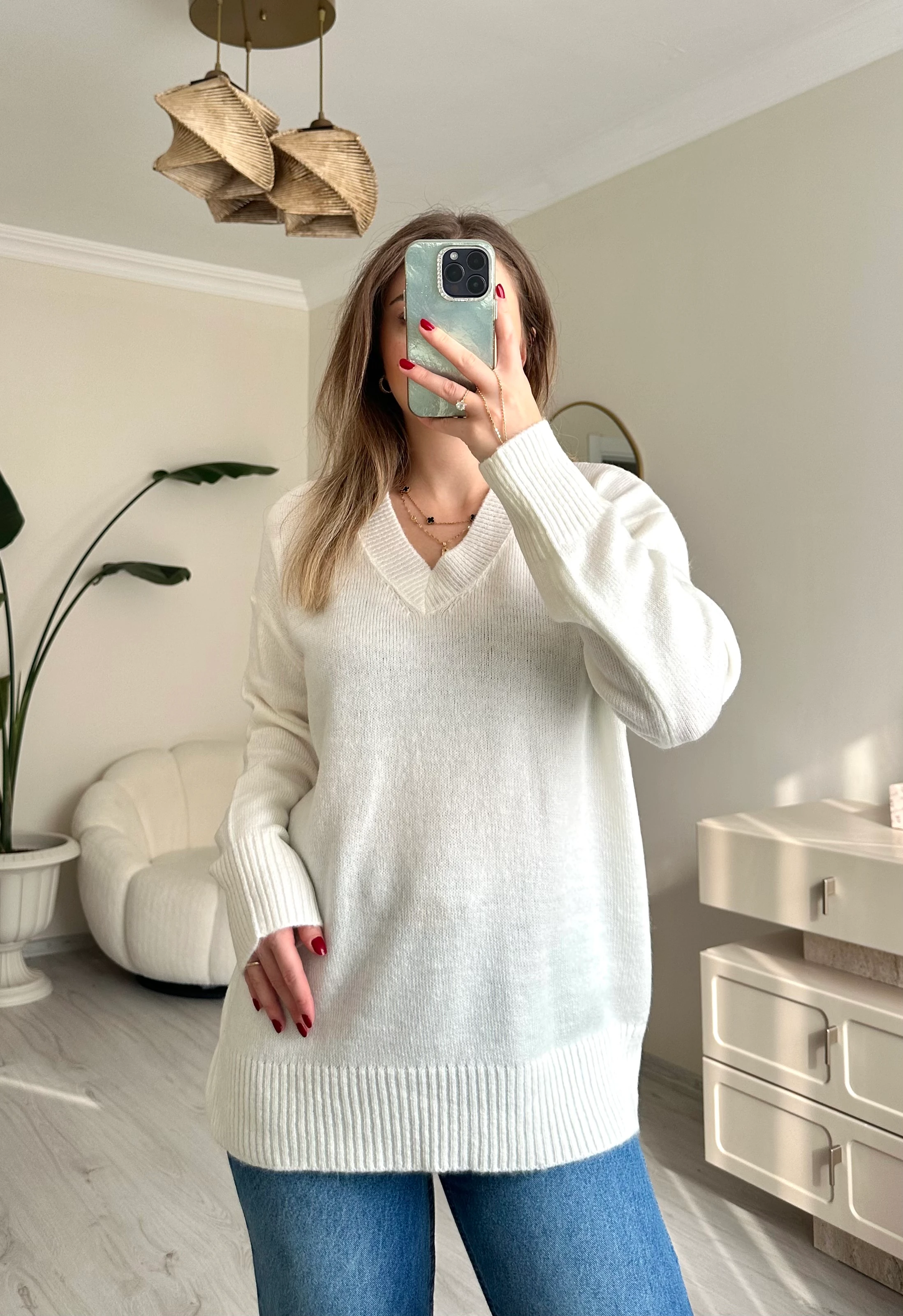 V Yaka Oversize Kazak - Beyaz