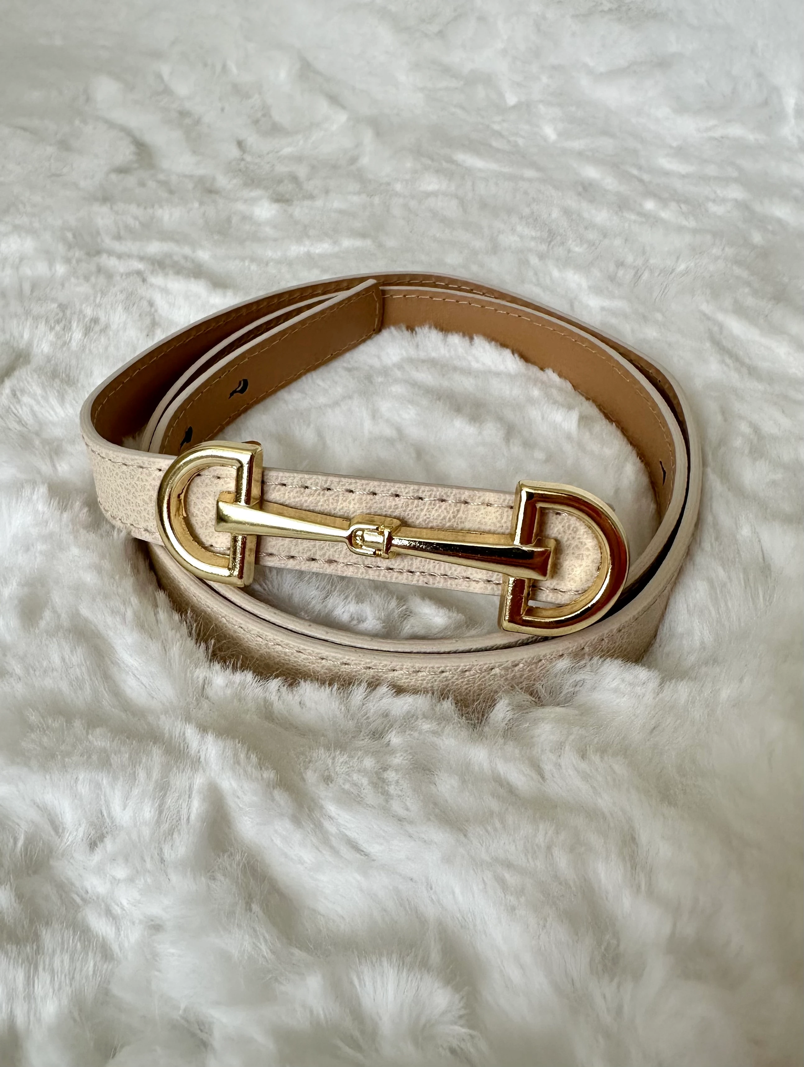 Uzun Tokalı İnce Kemer - Krem-Gold Toka