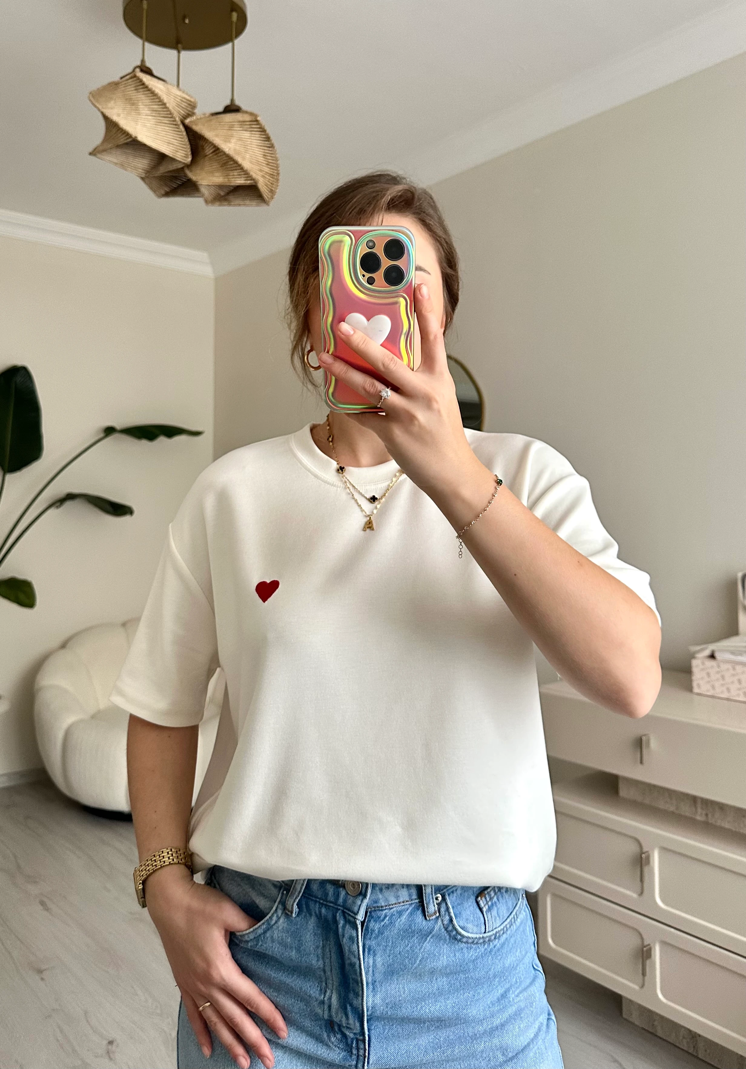 Kalp Nakış Detay Modal Kumaş Tişört