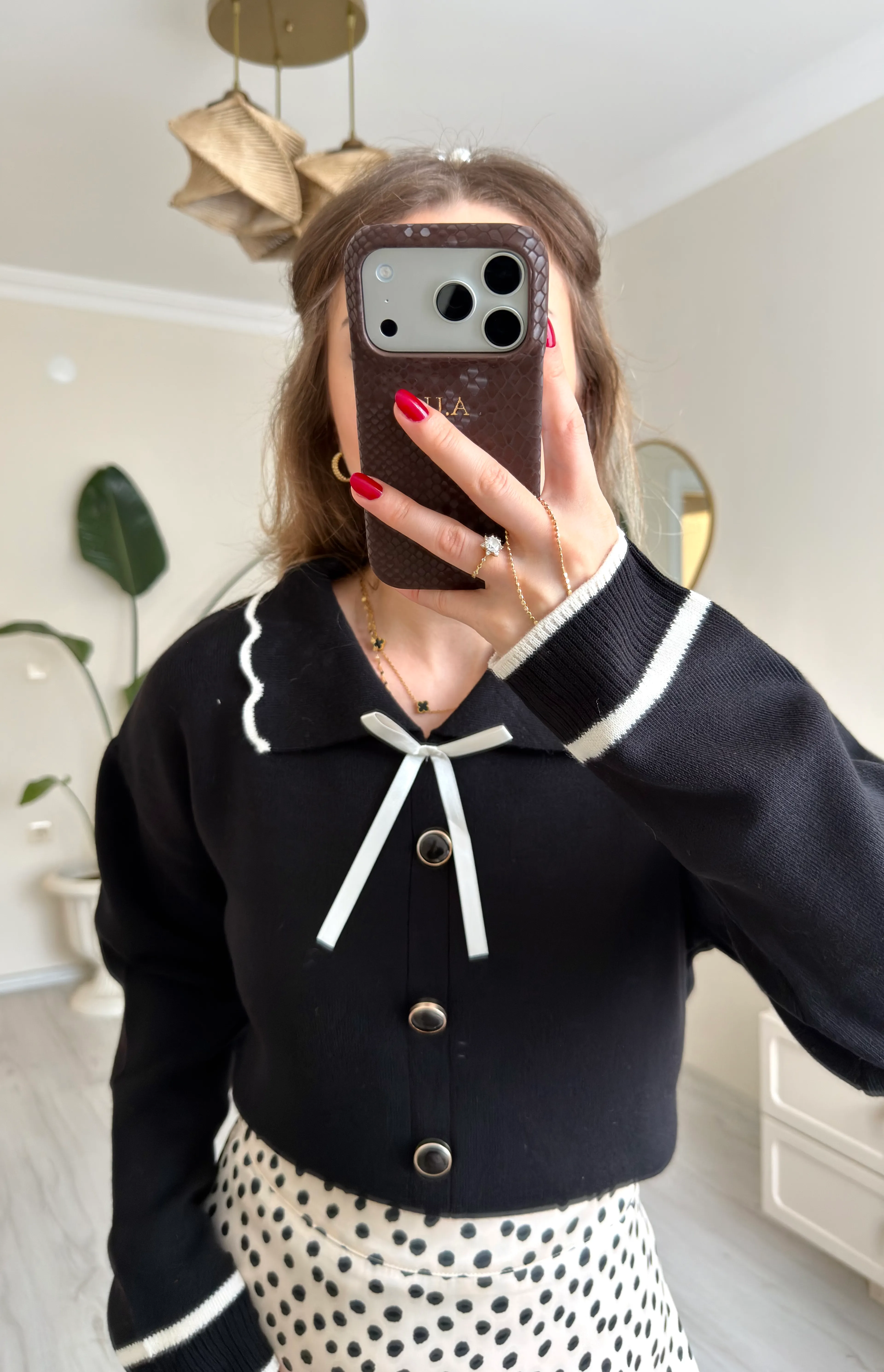 Fiyonk Yaka Detay Triko Kazak