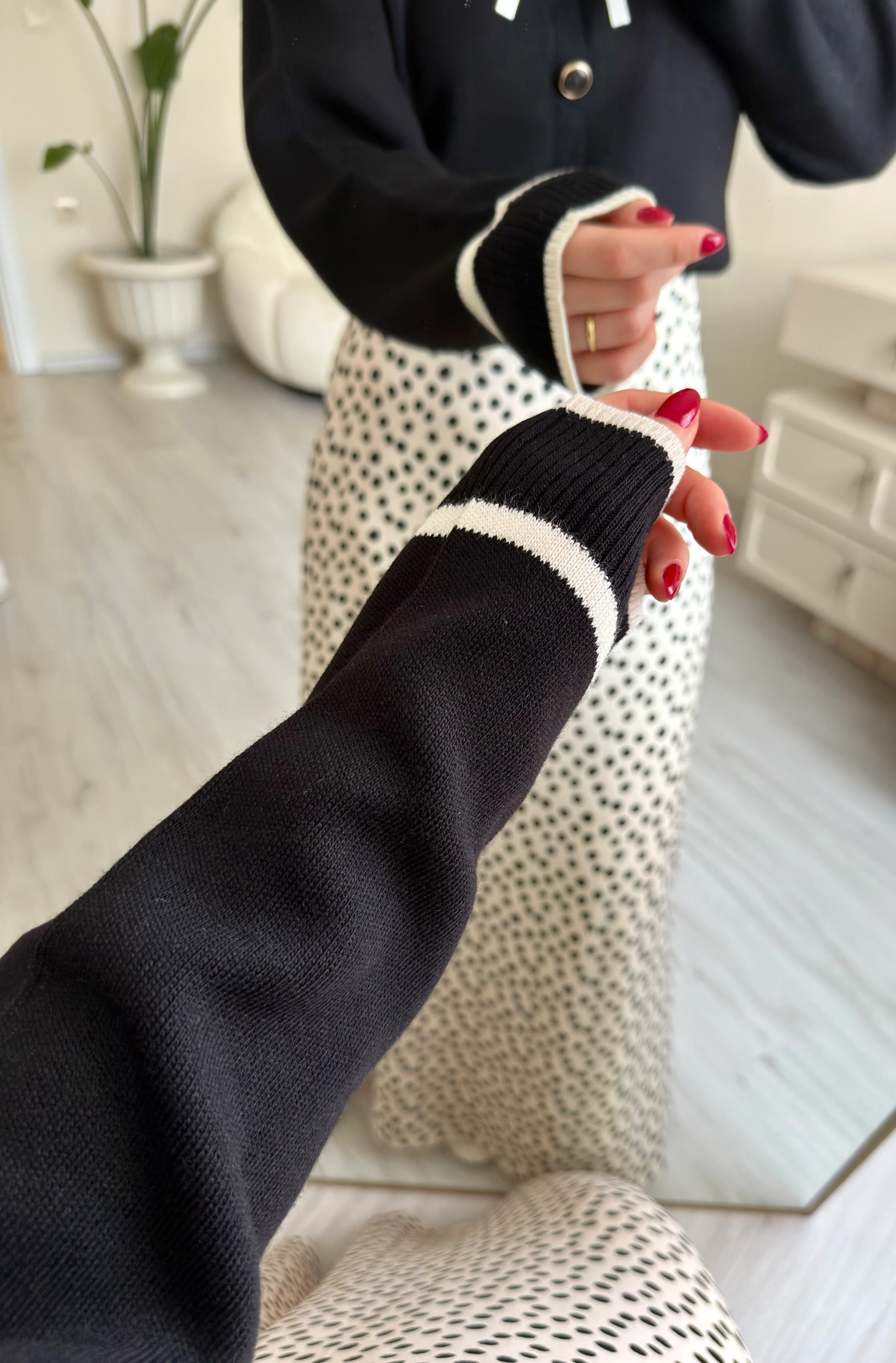 Fiyonk Yaka Detay Triko Kazak