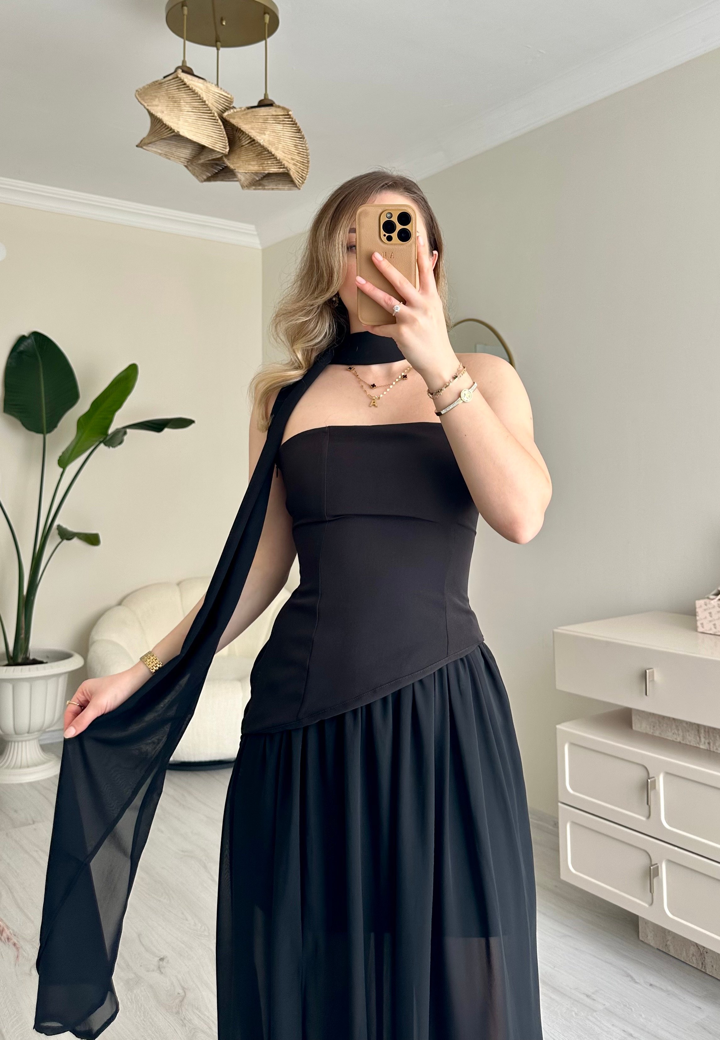 Straplez Siyah Fularlı Maxi Elbise