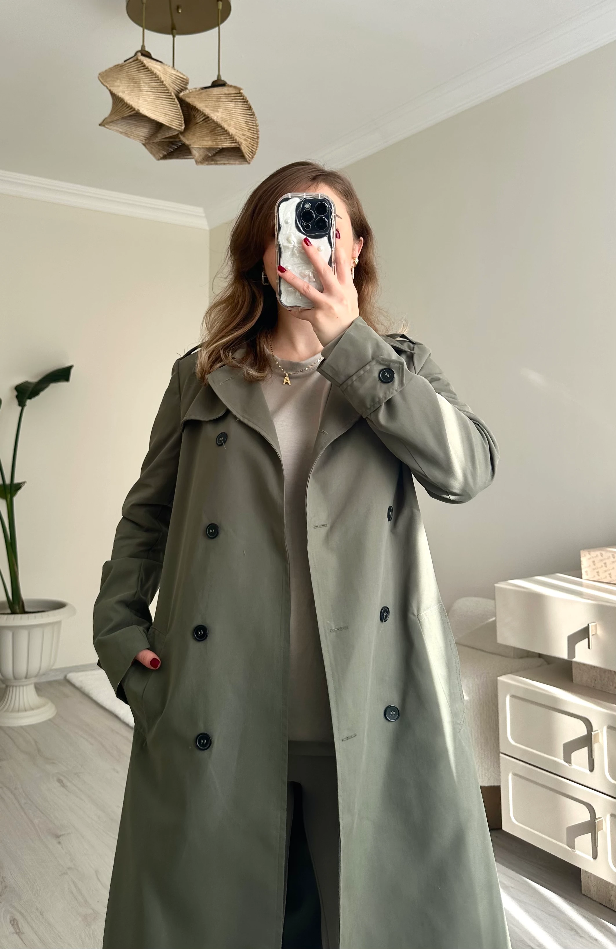 Oversize Sırt Detay Kemerli Trençkot