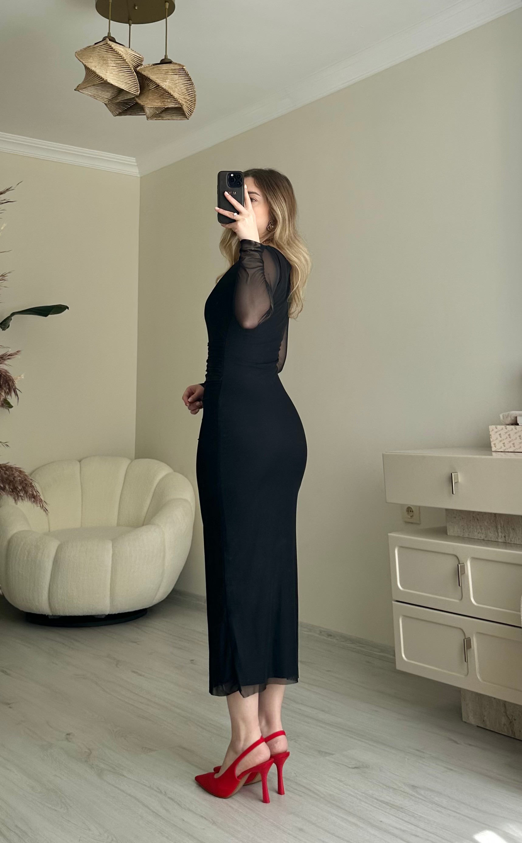 Tüllü Likralı Kare Yaka Midi Boy Elbise