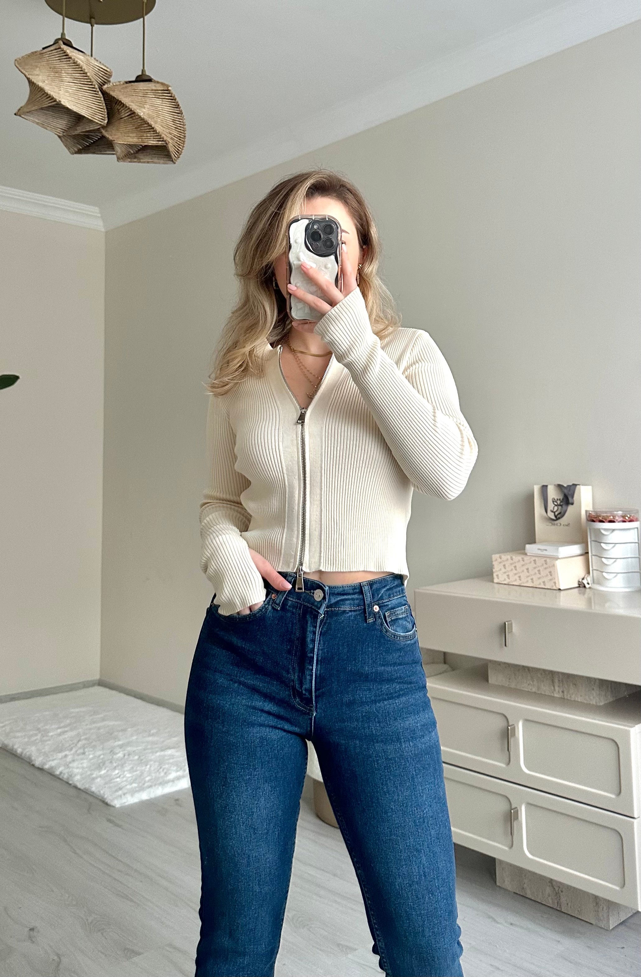 Boru Paça Likralı Mom Yıkamalı Jean