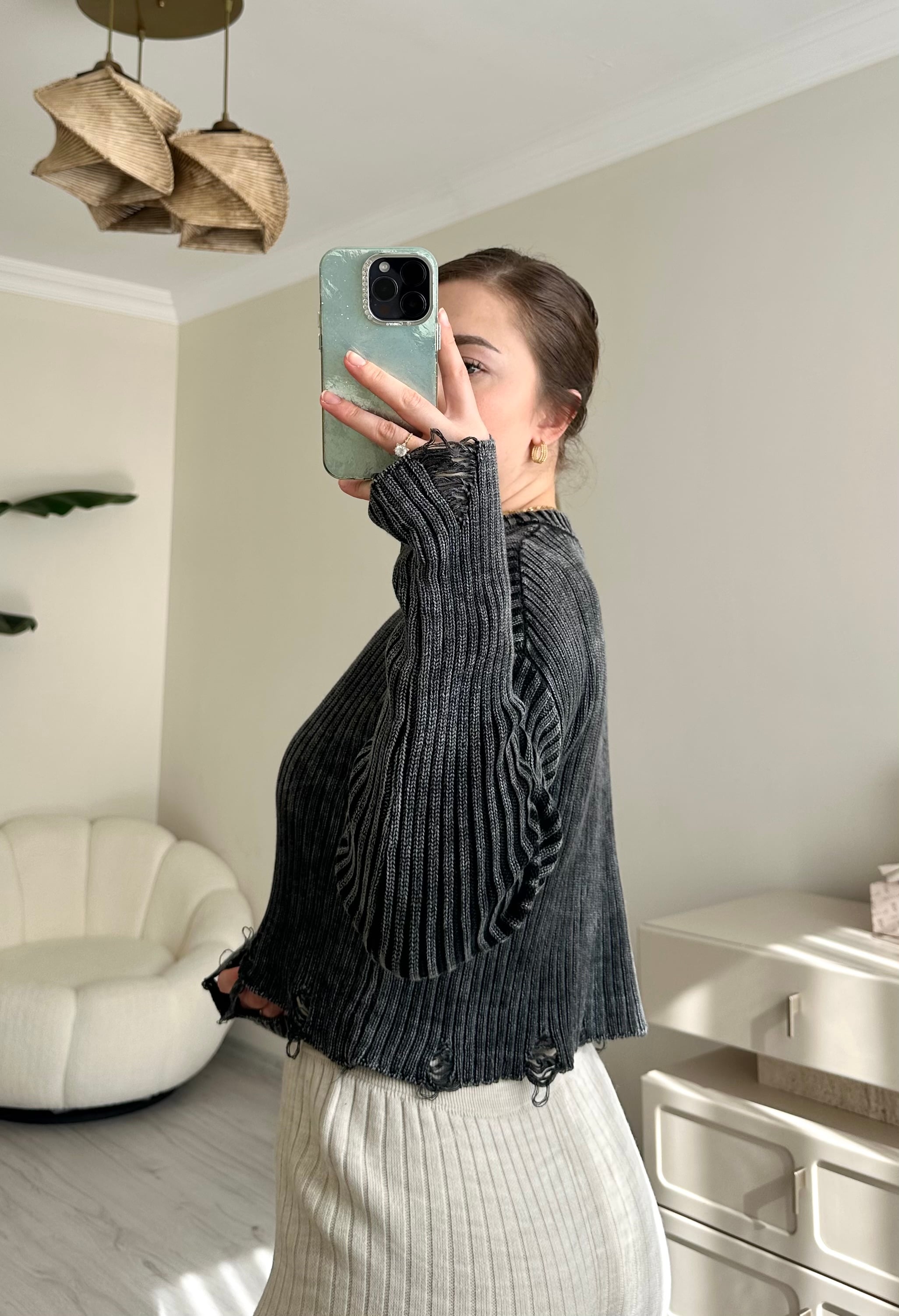 Soluk Efektli Yırtık Detaylı Crop Kazak