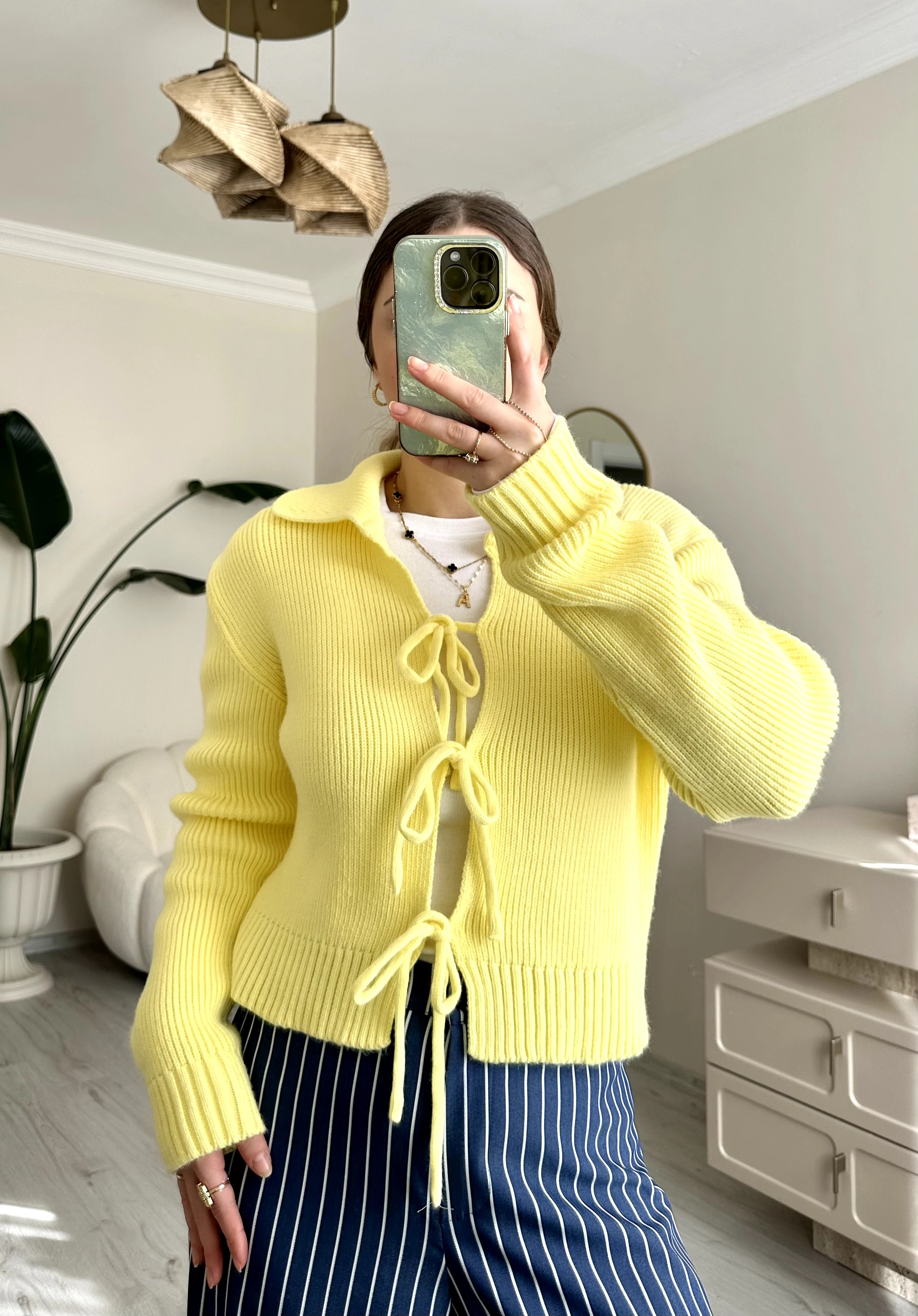 Ön Bağlama Detay Örme Hırka - Sarı