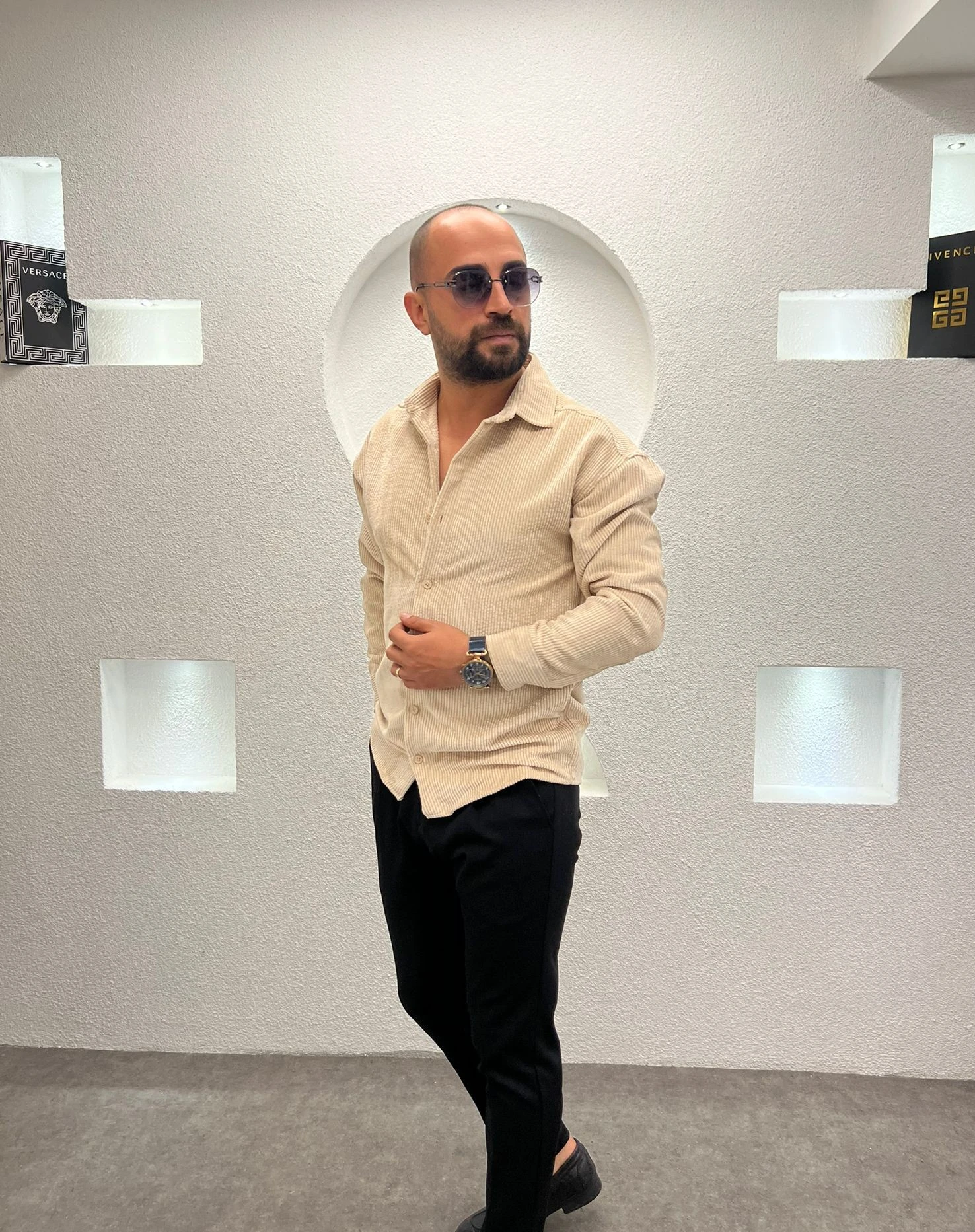 Erkek Oversize Krem Kadife Dokulu Uzun Kollu Gömlek