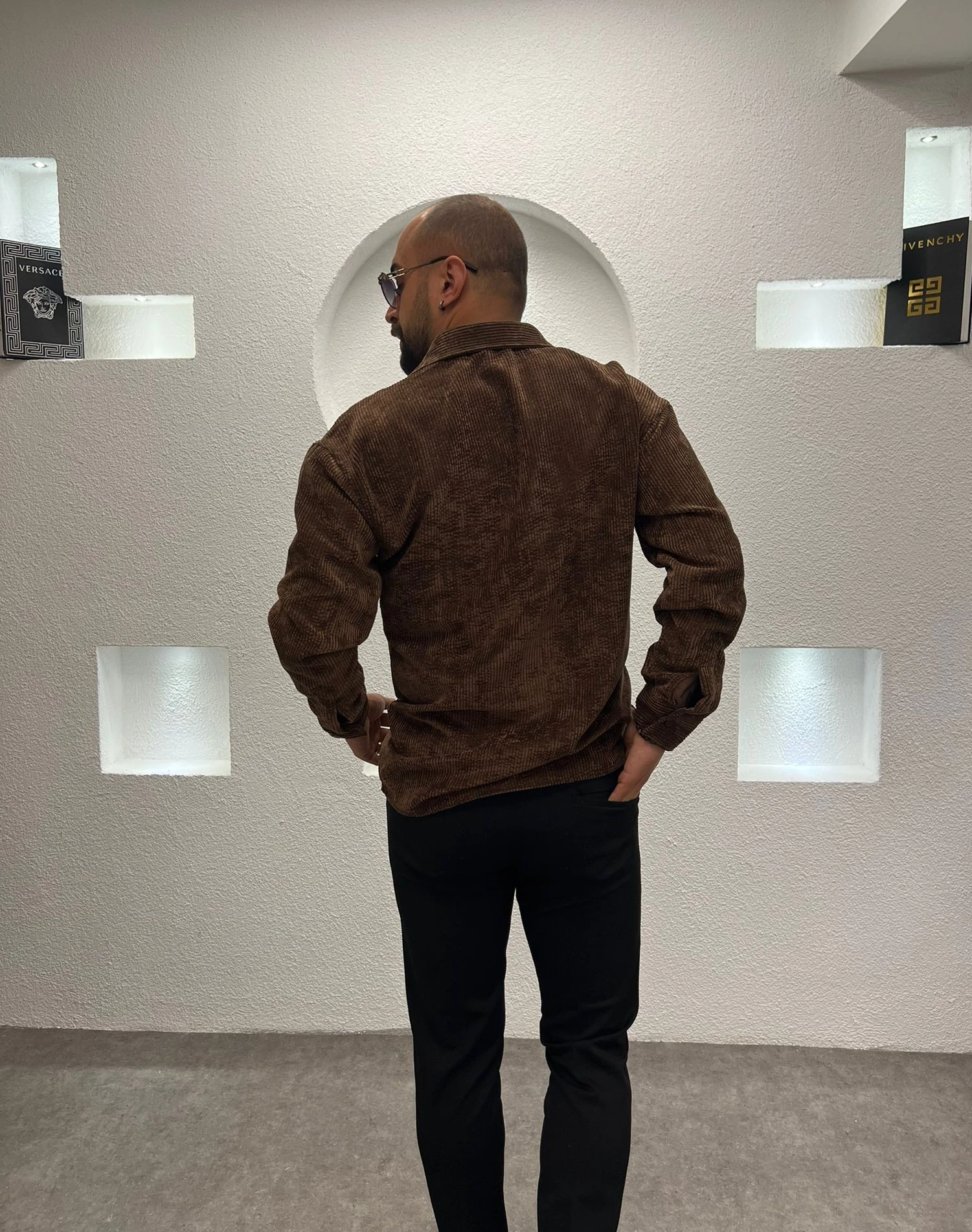 Erkek Oversize Kahverengi Kadife Dokulu Uzun Kollu Gömlek