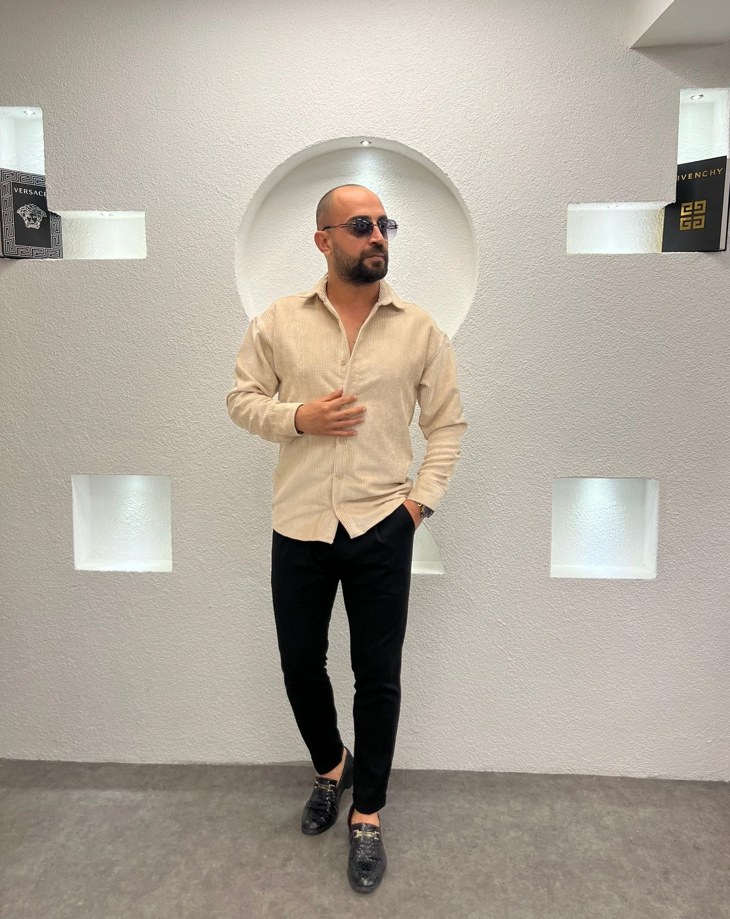 Erkek Oversize Krem Kadife Dokulu Uzun Kollu Gömlek