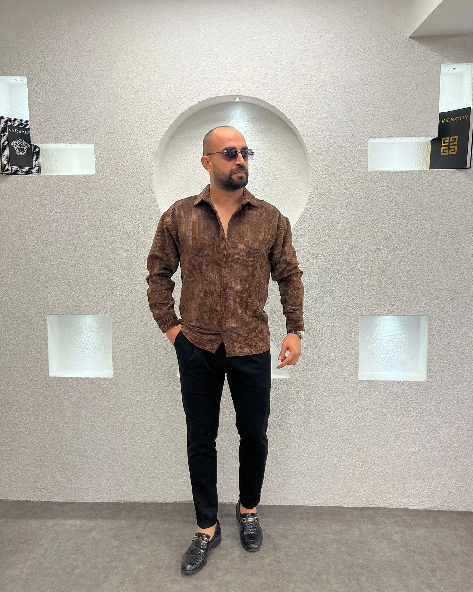 Erkek Oversize Kahverengi Kadife Dokulu Uzun Kollu Gömlek