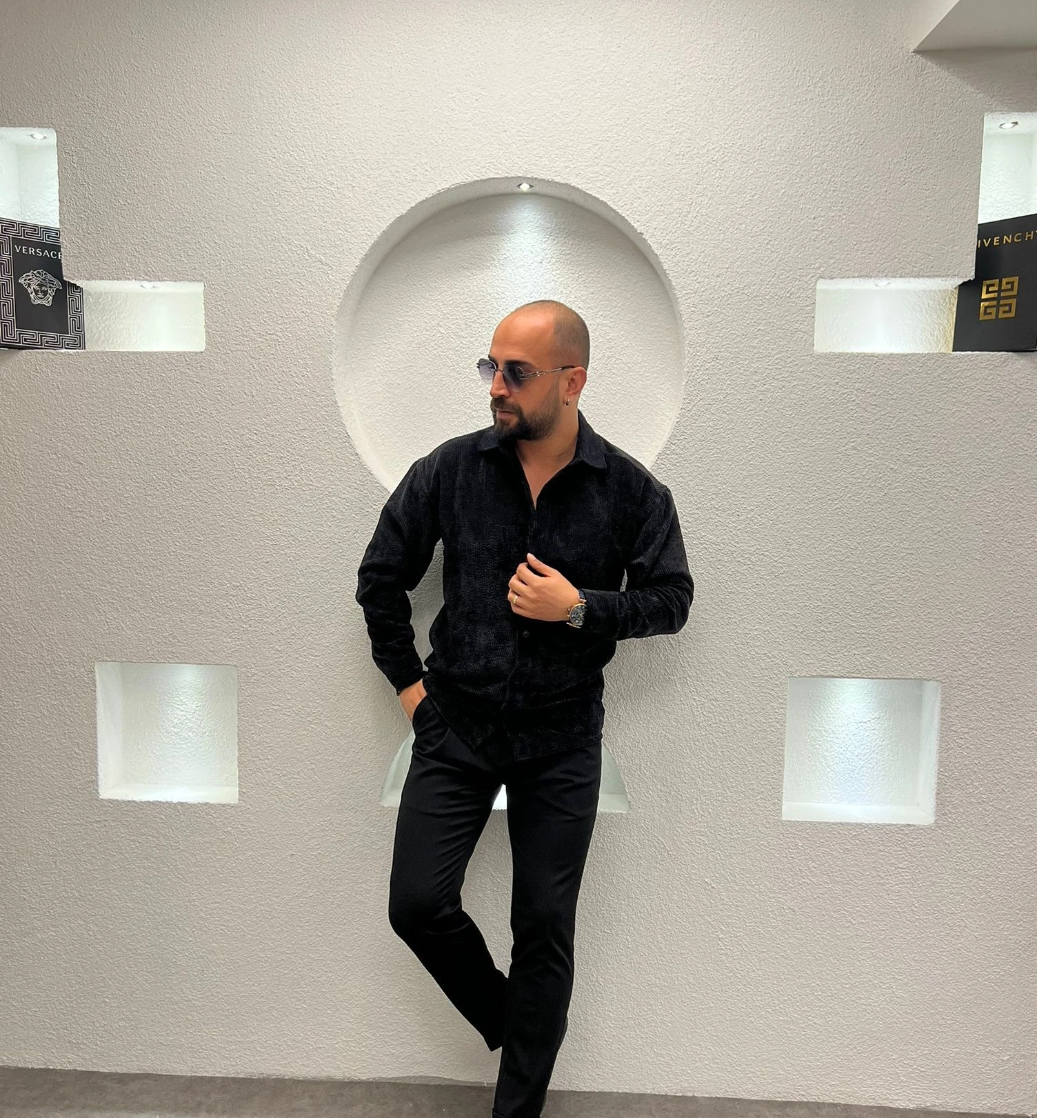 Erkek Oversize Siyah Kadife Dokulu Uzun Kollu Gömlek  