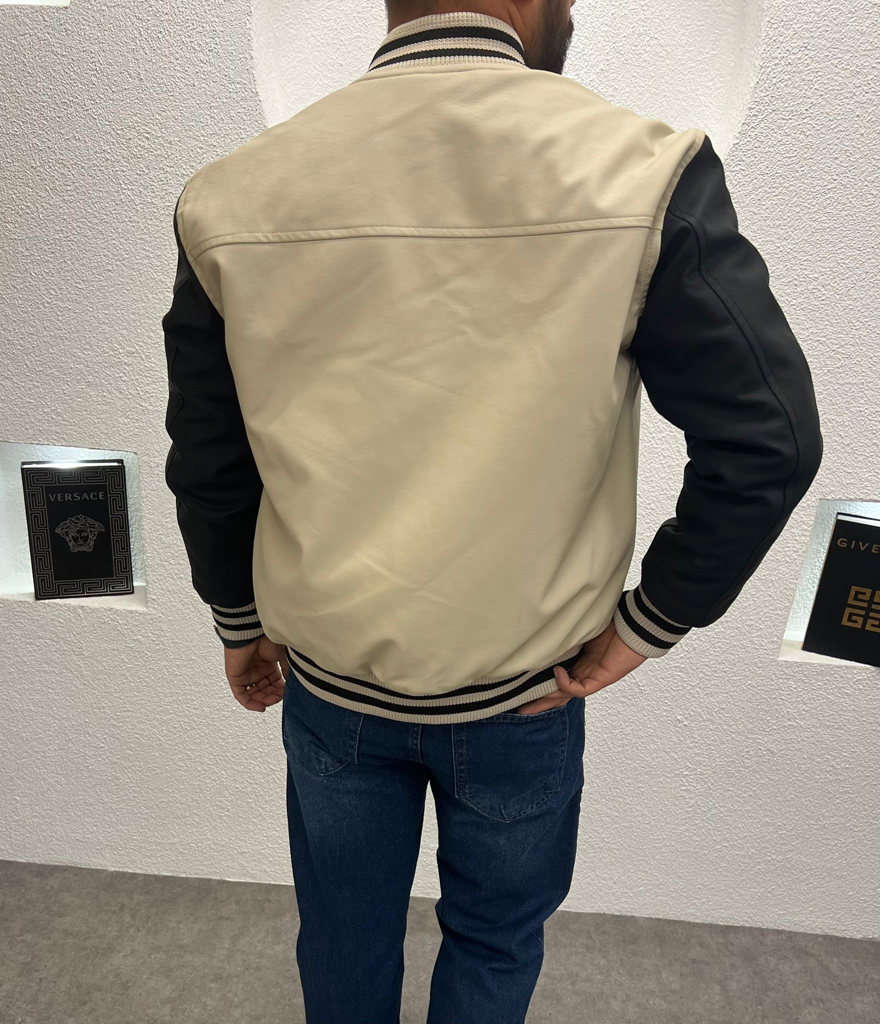 Baskılı Hakim Yaka Kalın Kolej Mont