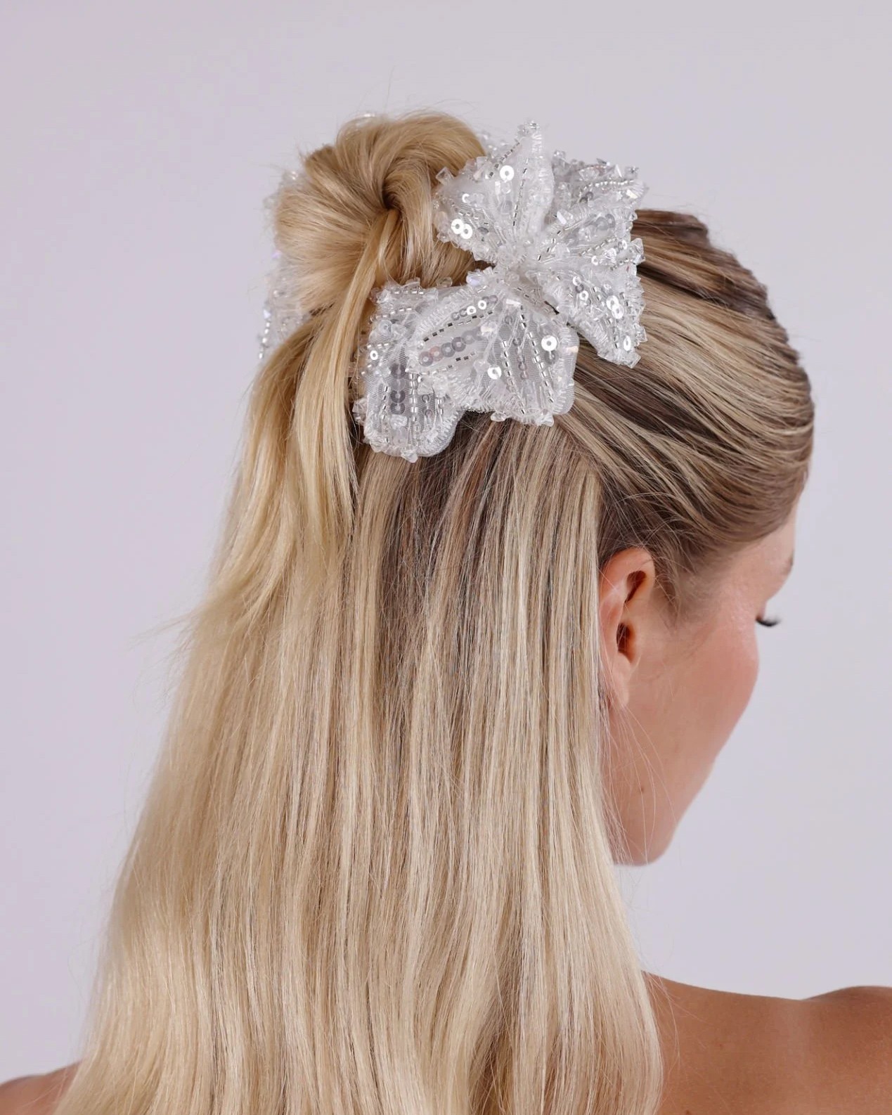 Meera Comb