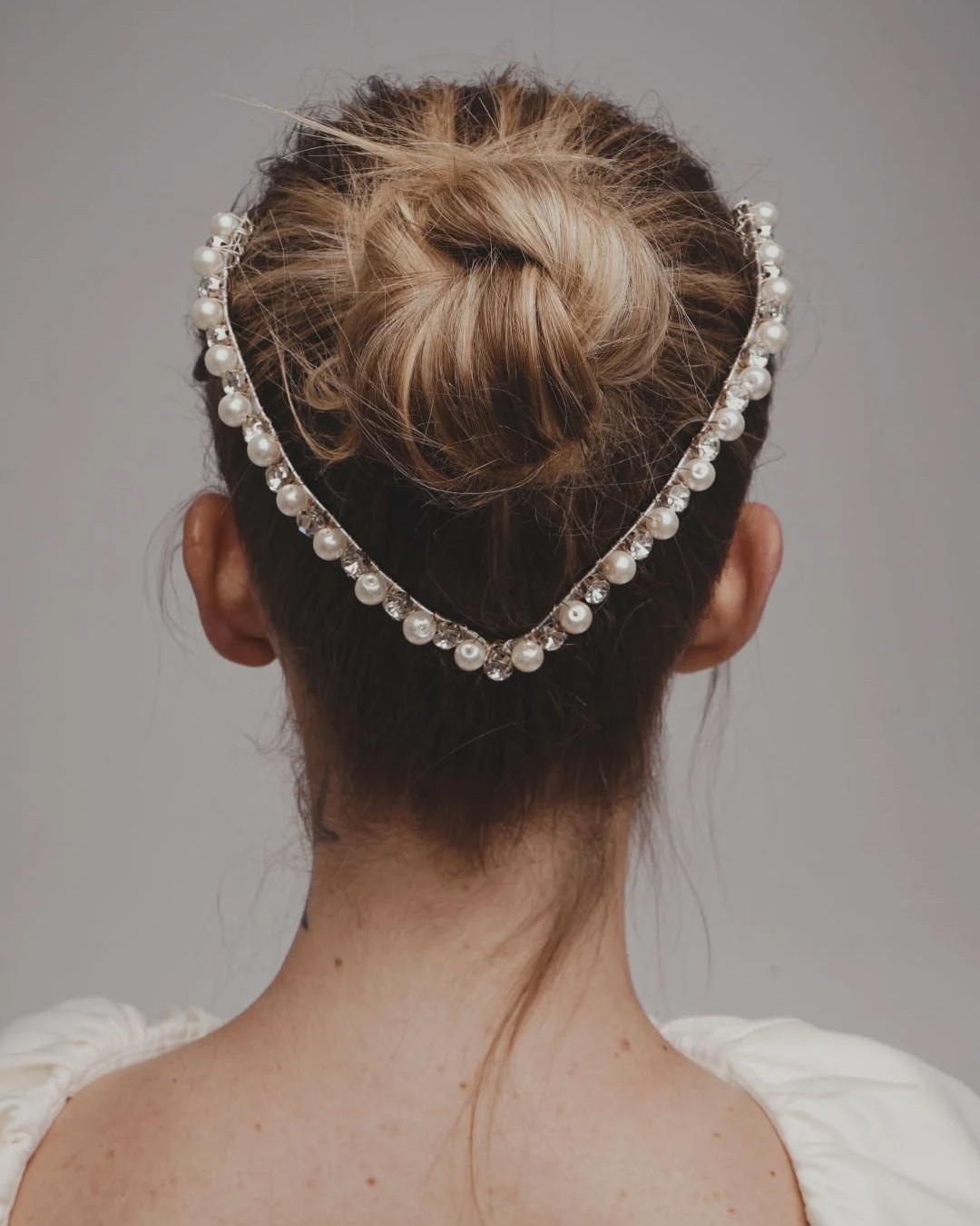 Vera Pearl Headpiece