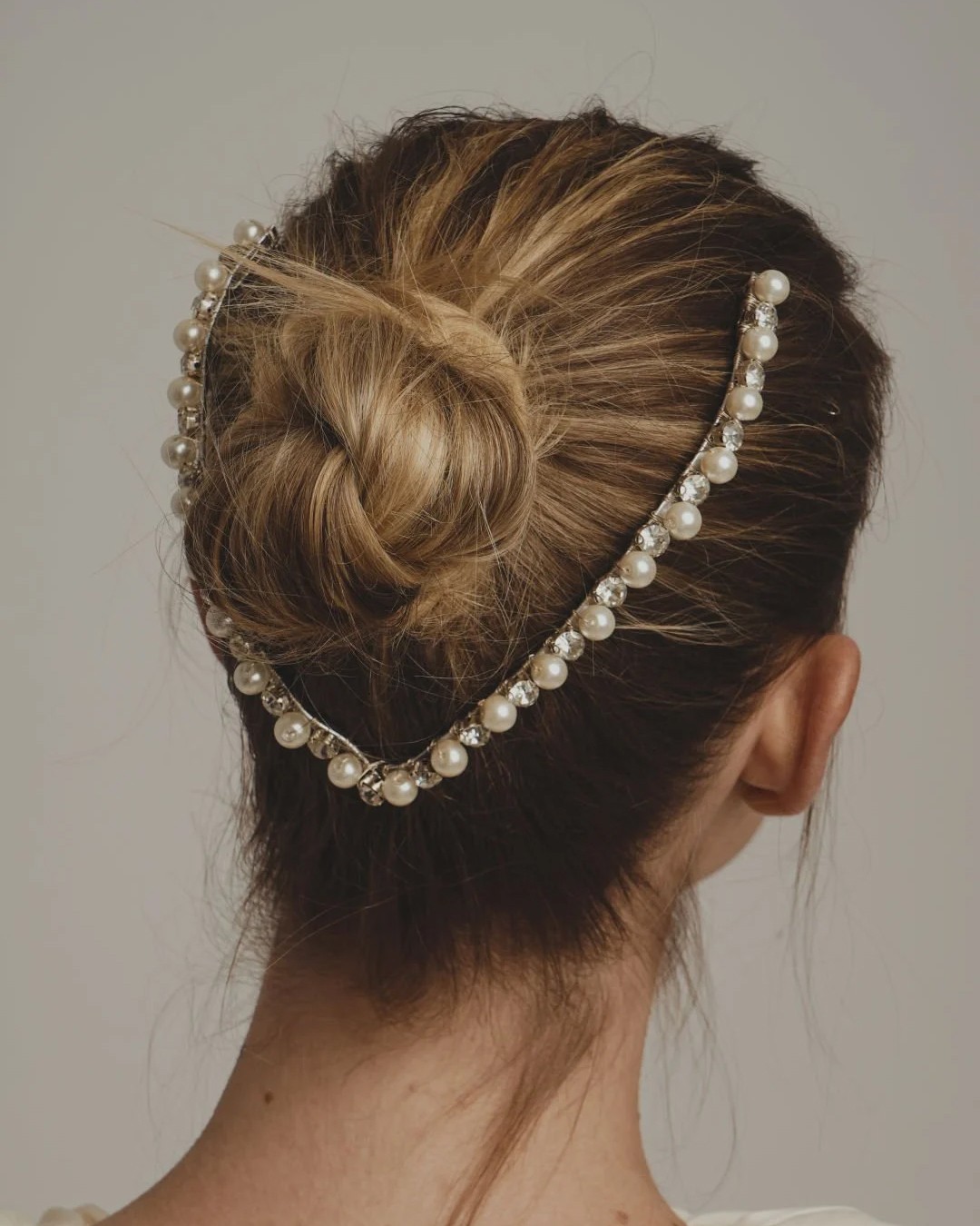 Vera Pearl Headpiece