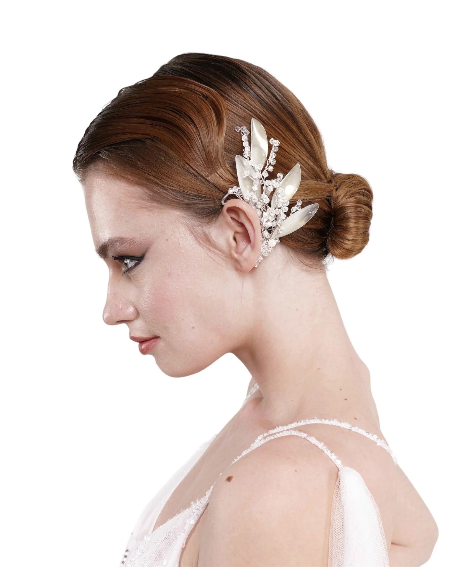 Nacre Earcuff