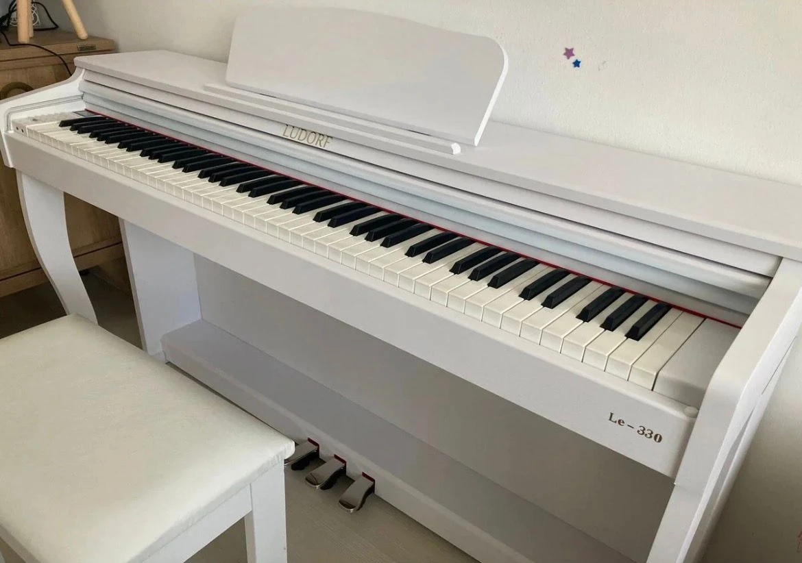 LE-330 DİJİTAL PİYANO - BEYAZ