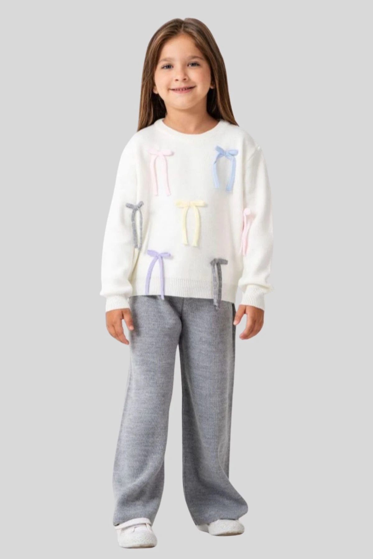 Çok Renkli Fiyonk Detaylı Kız Çocuk Kazak ve Geniş Paça Pantolon Takımı