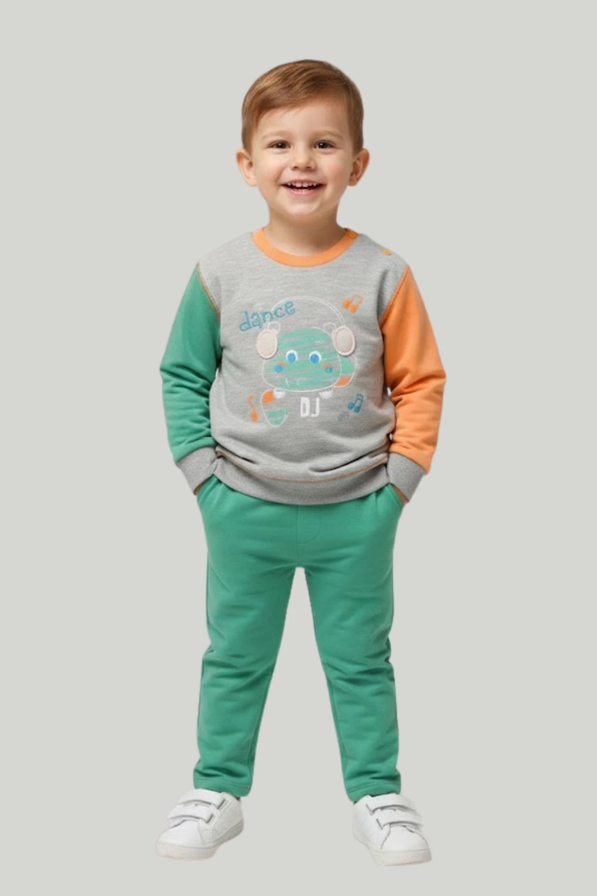 Önü Baskılı Omuzdan Çıtçıtlı Erkek Bebek Takım