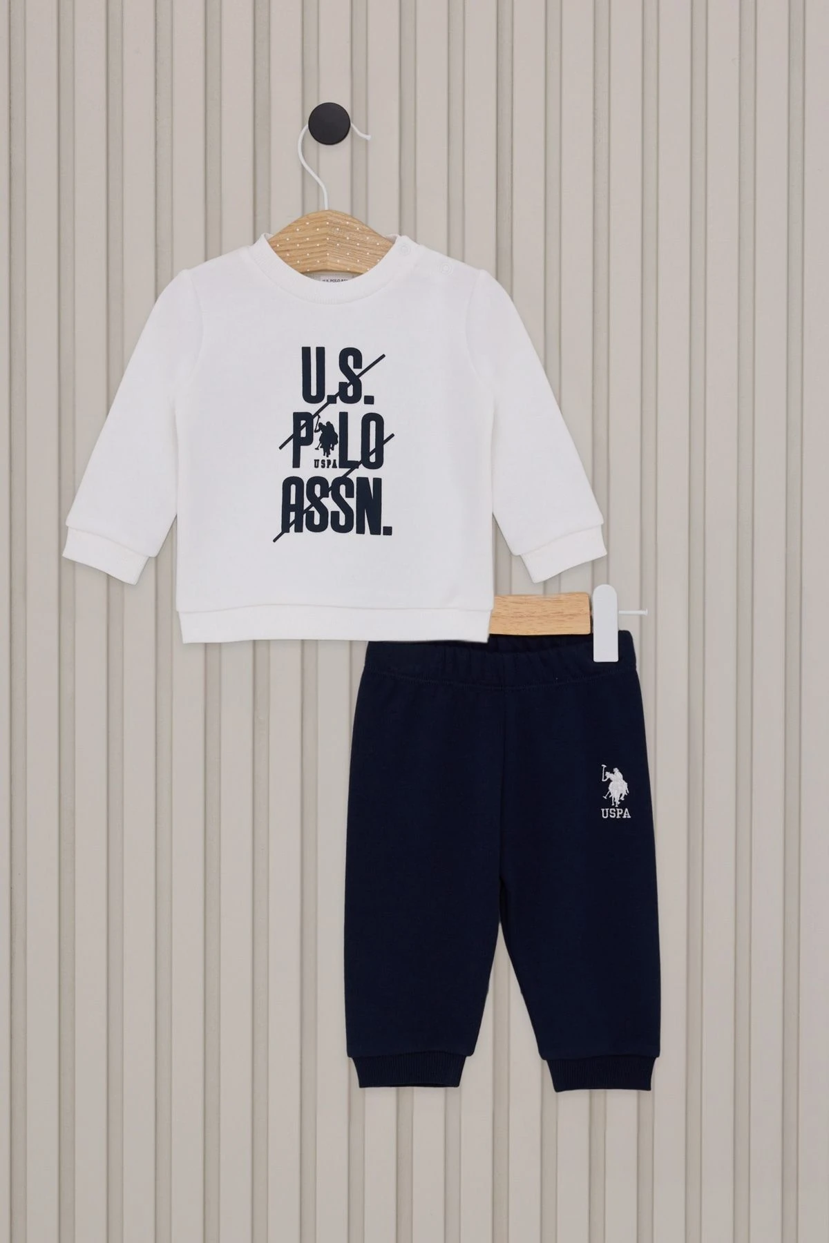 Önü Baskılı Bisiklet Yaka Omuzdan Çıtçıt Kapamalı Erkek Bebek Eşofman Takımı