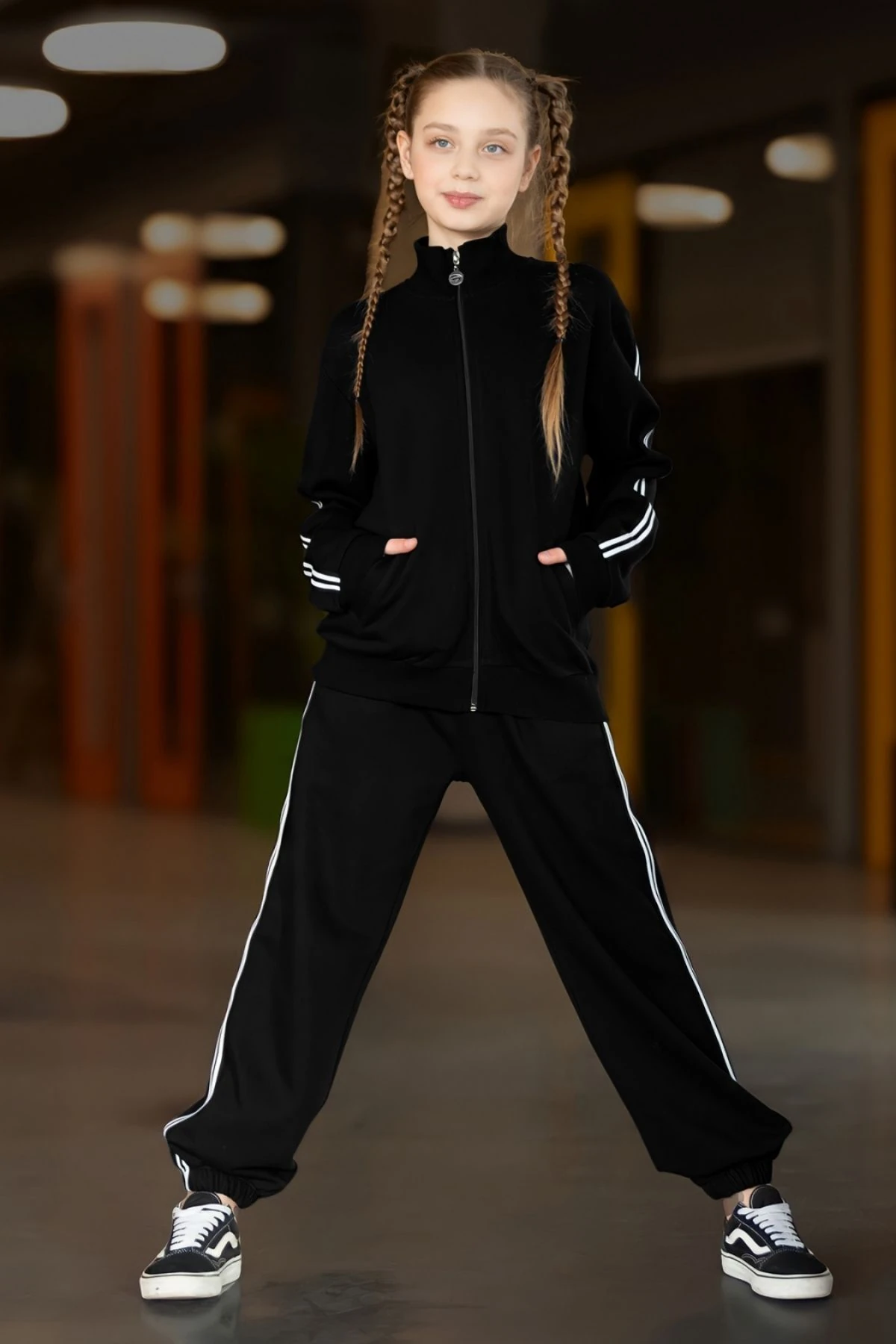 Kız Çocuk Fermuarlı Eşofman Takımı Şerit Detaylı, Siyah & Lacivert Renk Seçenekleri