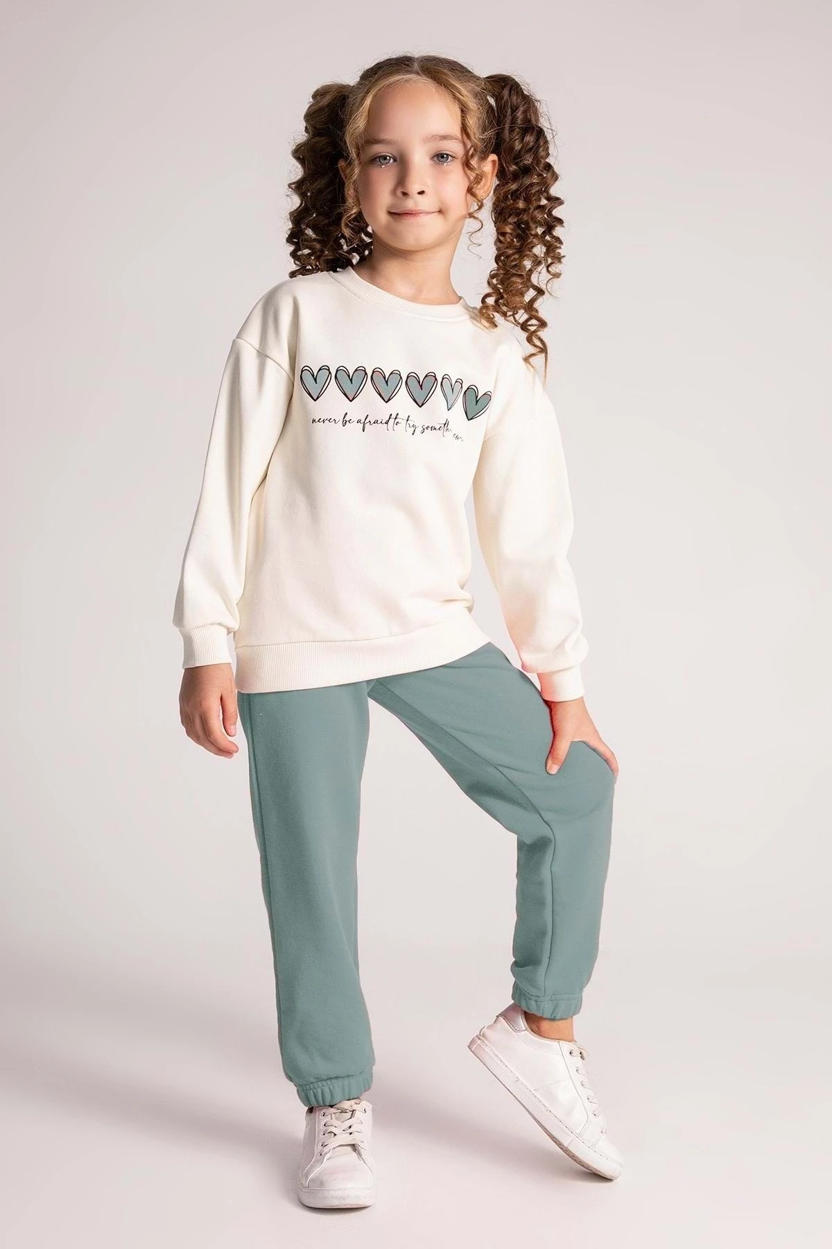 Kalp Baskılı Bisiklet Yaka Paçaları Lastikli Kız Çocuk Eşofman Takım - Mint