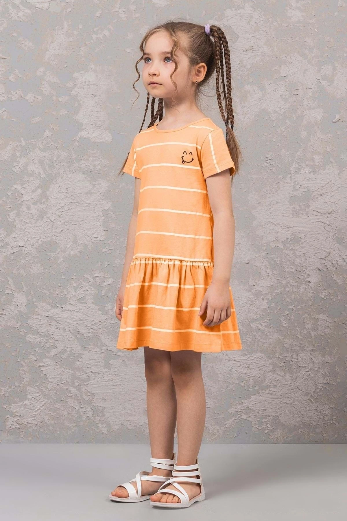 Turkuaz Çizgili Gülen Yüz Baskılı Volanlı Etek Kız Çocuk Elbise - Oranj