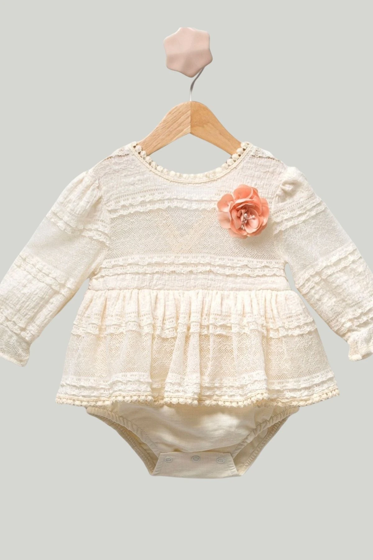 Güpürlü Dantel Kumaş Alttan Çıtçıtlı Kız Bebek Elbise