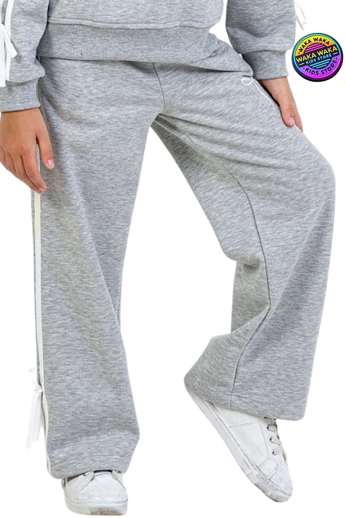 Kız Çocuk Fiyonk Detaylı Eşofman Altı – Rahat Kalıp, Yan Şeritli, Günlük Spor Pantolon