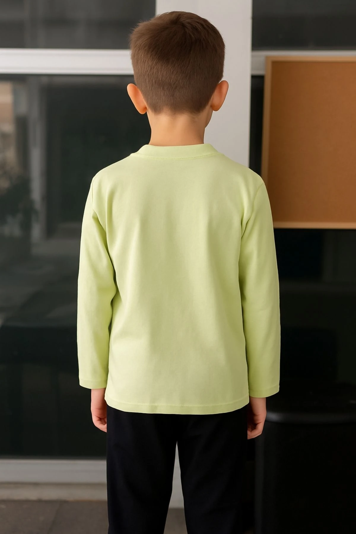 Erkek Çocuk Eşofman Takımı – Uzun Kollu Baskılı Sweatshirt & Rahat Jogger Alt