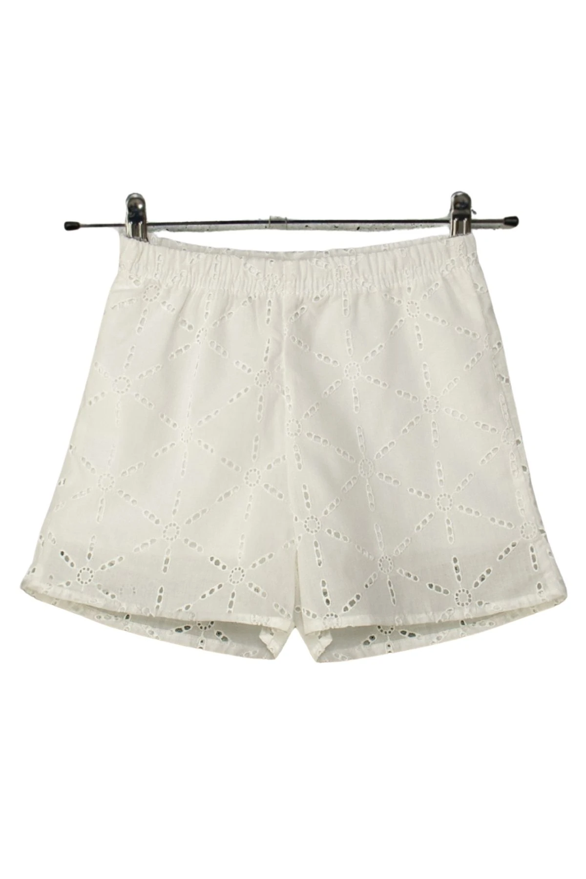 Beyaz Fisto İşlemeli Kız Çocuk Şort