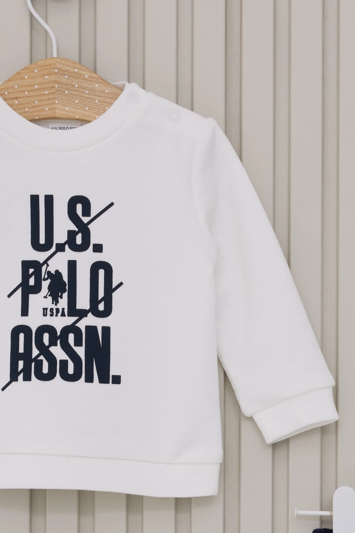 Önü Baskılı Bisiklet Yaka Omuzdan Çıtçıt Kapamalı Erkek Bebek Eşofman Takımı