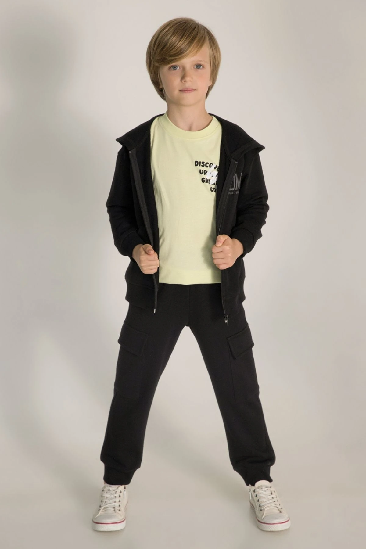 Erkek Çocuk Eşofman Takımı – Uzun Kollu Baskılı Sweatshirt & Rahat Jogger Alt