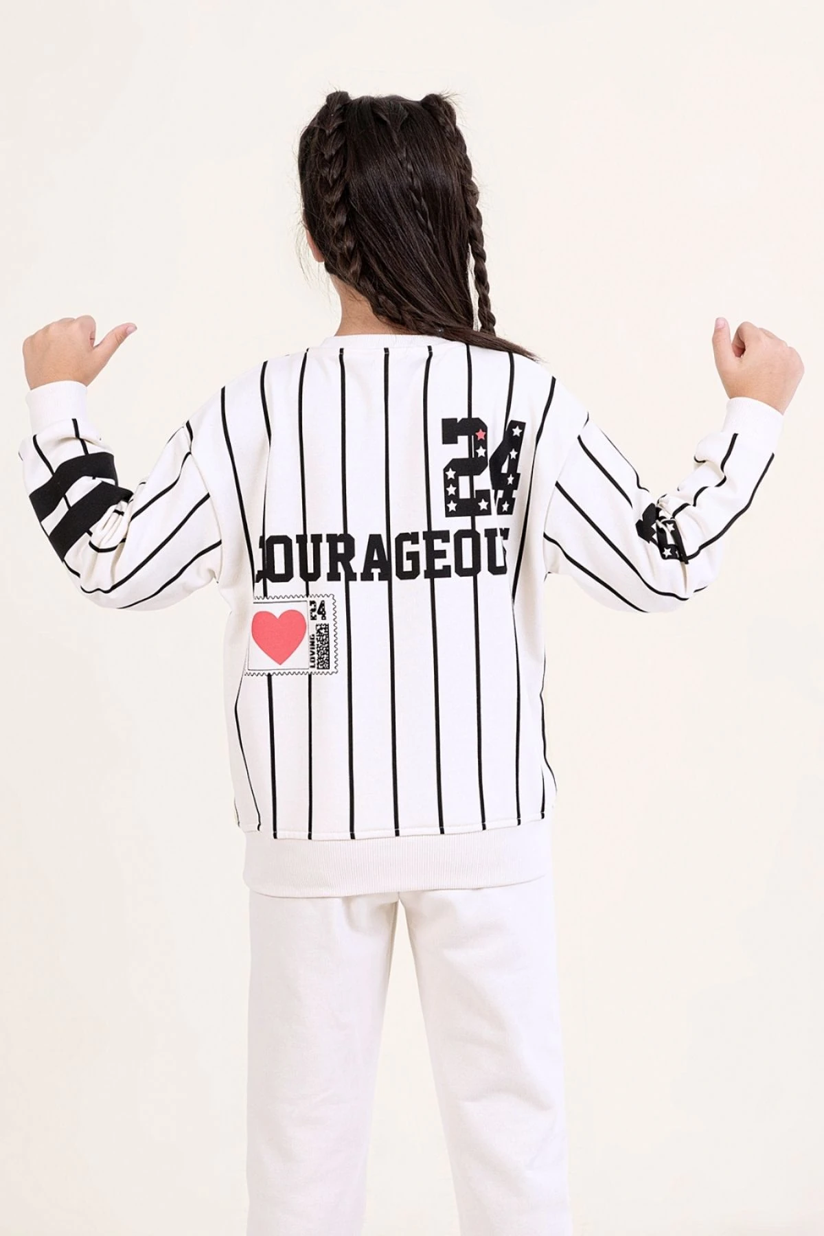 Kız Çocuk Beyaz & Siyah Çizgili Sweatshirt  BELIEVER COURAGEOUS Baskılı, Rahat Kesim