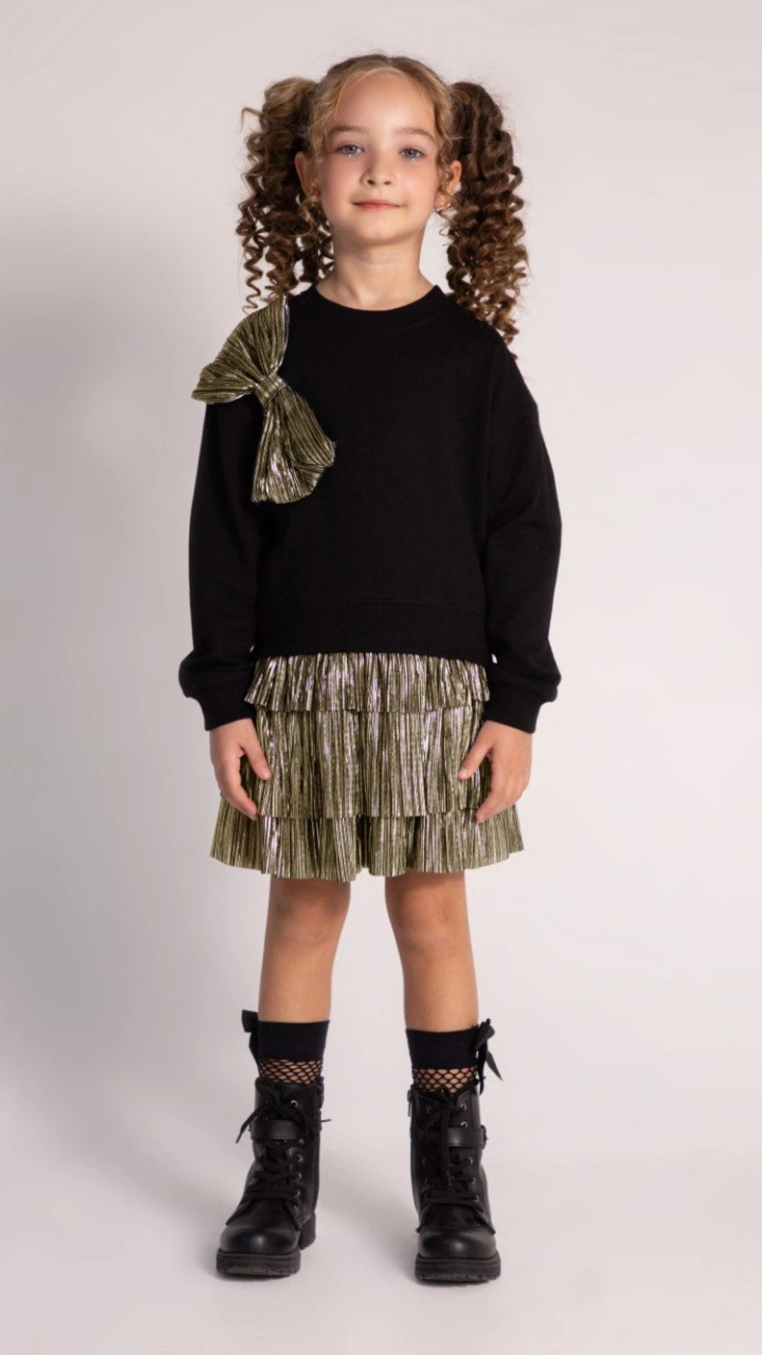 Parlak Kat Kat Etekli Sweat Önü Fiyonk Detaylı Kız Çocuk Etekli Takım