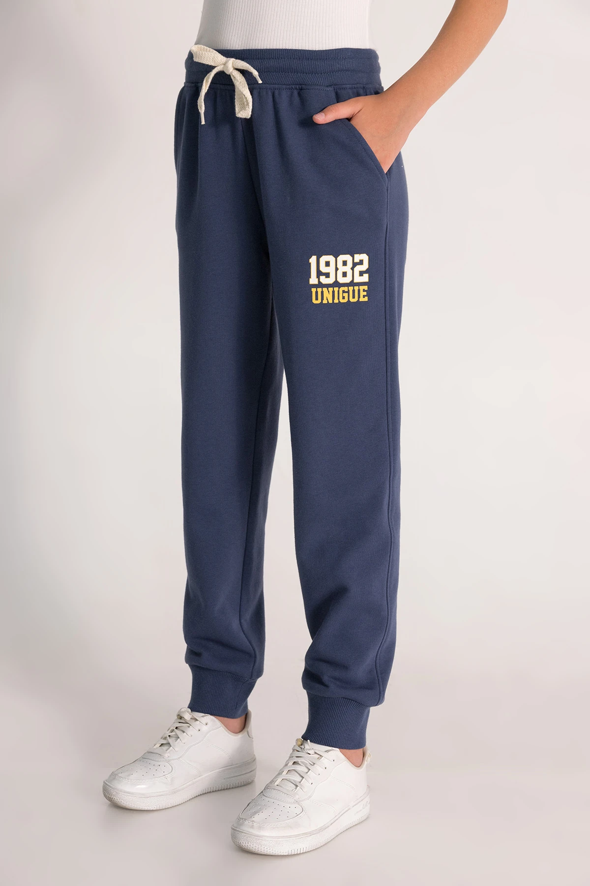 Cep Üstü Baskılı Paçaları Ribanalı Kız Çocuk Eşofman Alt