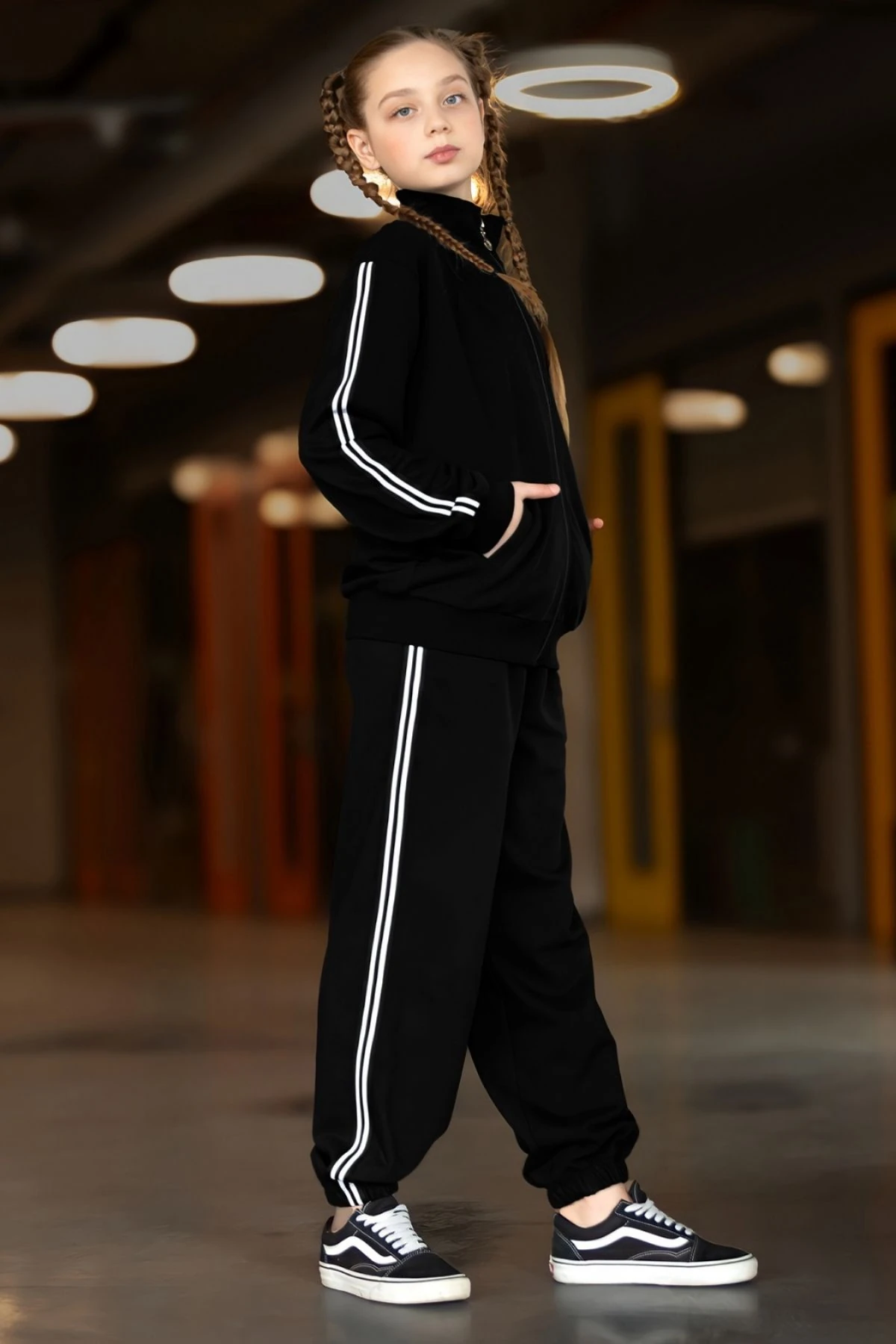 Kız Çocuk Fermuarlı Eşofman Takımı Şerit Detaylı, Siyah & Lacivert Renk Seçenekleri