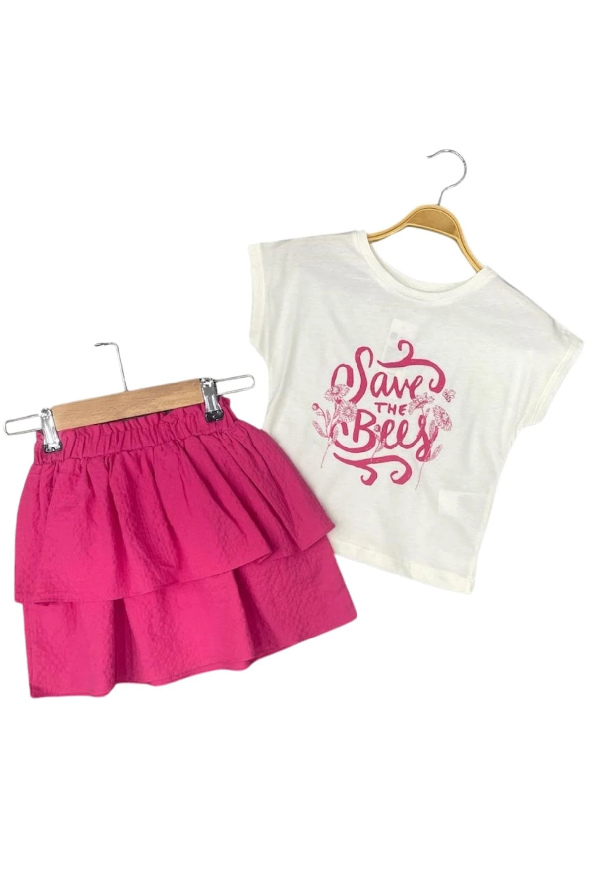 Save The Bees&quot; Baskılı Beyaz Tişört ve Kat Kat Pembe Etek Kız Çocuk Takım