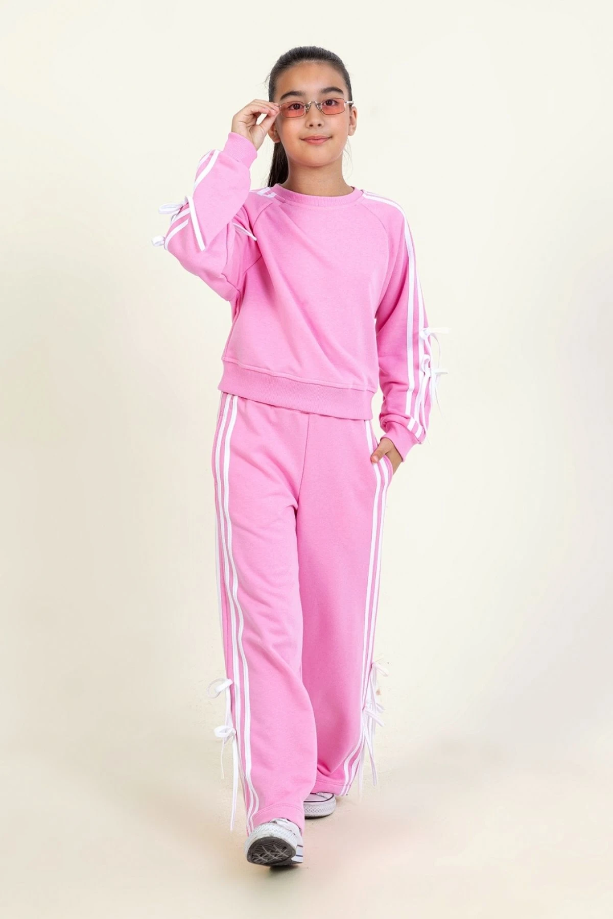 Kız Çocuk İkili Eşofman Takımı  Şerit ve Bağcık Detaylı, Rahat Kesim, Siyah & Pembe Renk