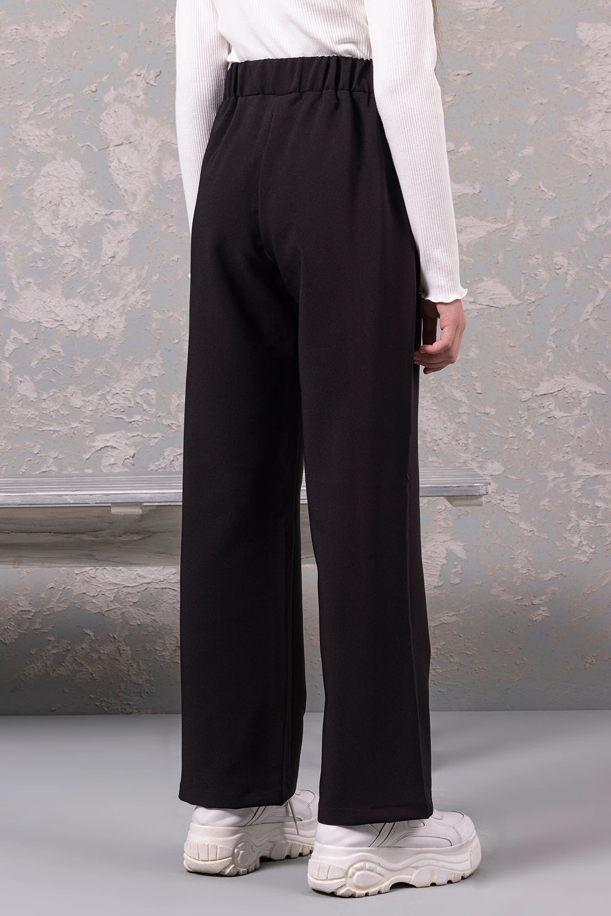 Krep Kumaş Cepli Esnek Kız Çocuk Pantolon