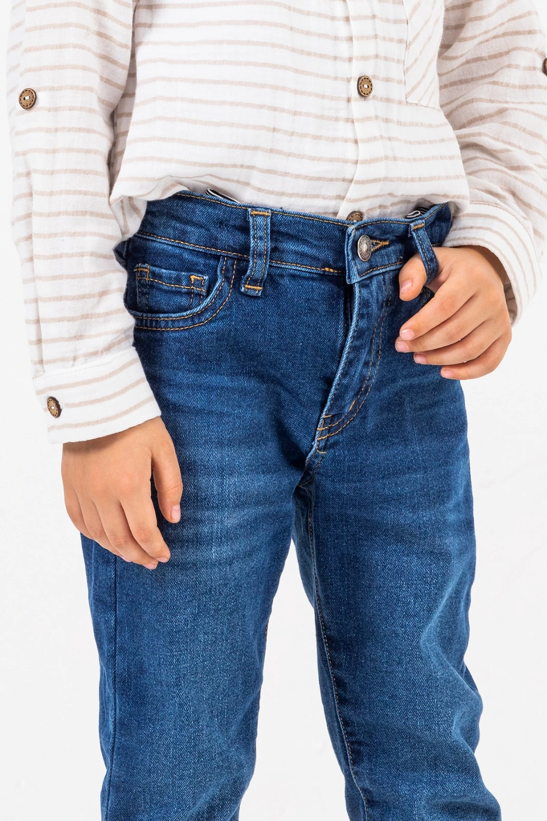 Beli Ayarlanabilir Likralı Dizi Yırtık Detaylı Erkek Çocuk Kot Pantolon