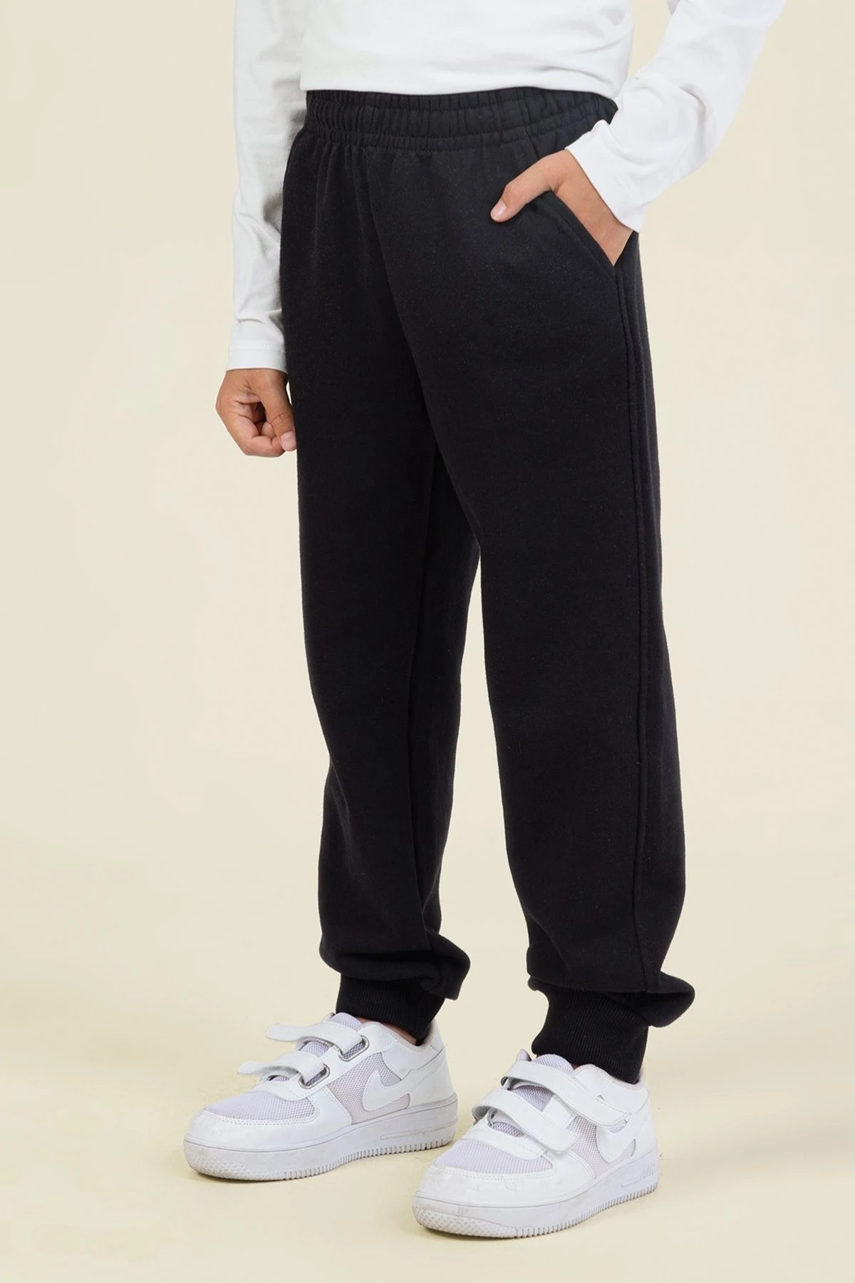 Çocuk Lacivert & Siyah Eşofman Altı | Rahat ve Esnek Kumaş – Günlük ve Spor Kullanım